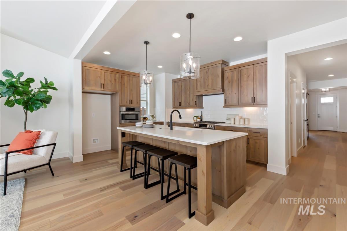 10880 W Cruden Bay Ln., Kuna, Idaho 83634, 3 Bedrooms, 2.5 Bathrooms, Residential For Sale, Price $689,900, 98965611