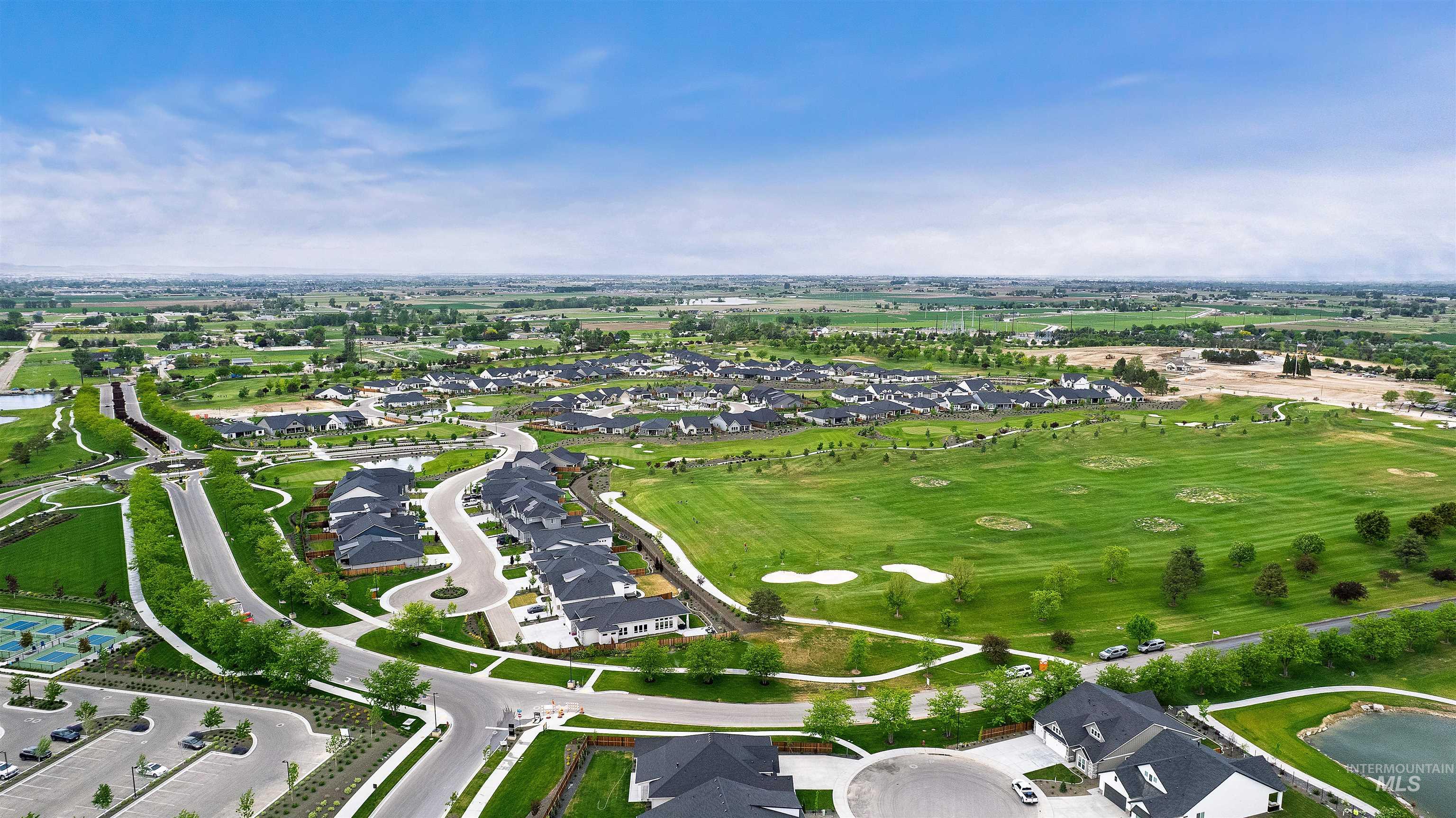 10880 W Cruden Bay Ln., Kuna, Idaho 83634, 3 Bedrooms, 2.5 Bathrooms, Residential For Sale, Price $689,900, 98965611
