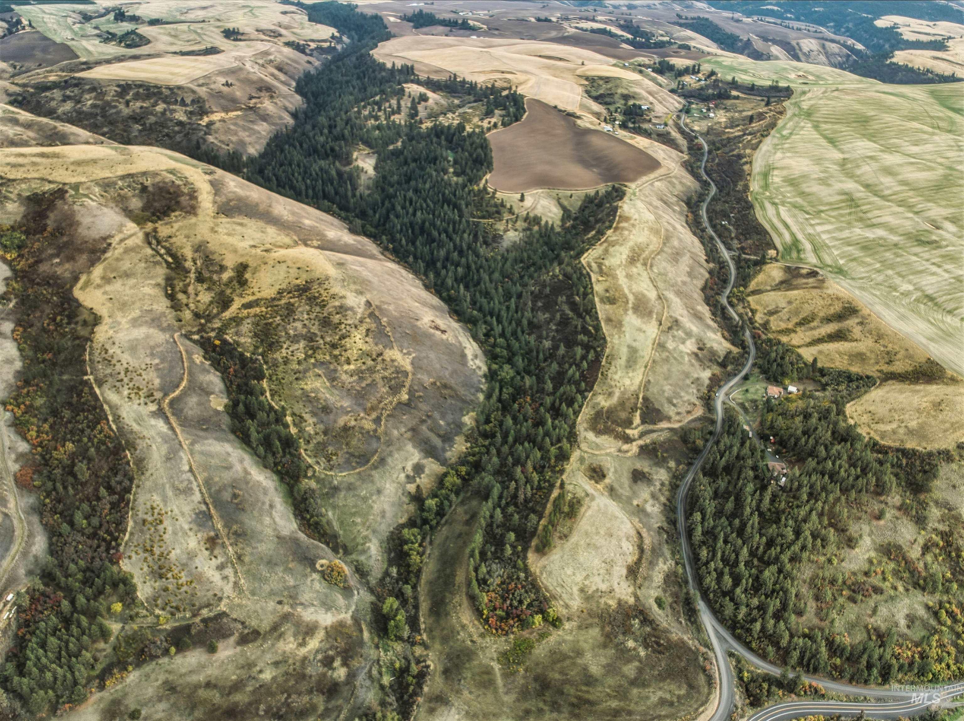 Aerial overview of property's location