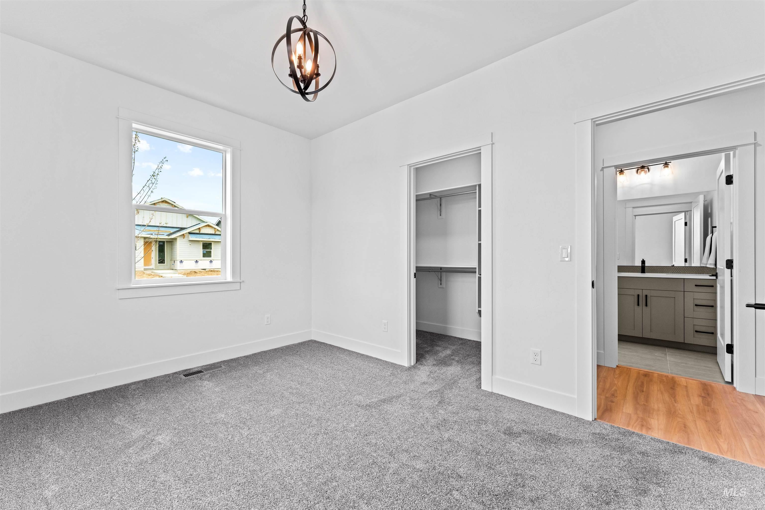 9924 W Sunberry Ct, Star, Idaho 83669, 4 Bedrooms, 2.5 Bathrooms, Residential For Sale, Price $689,000, 98965632
