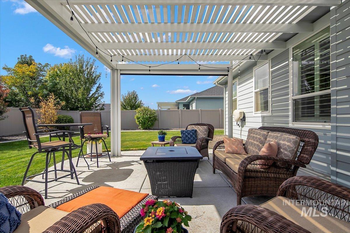 2207 E Timber Trail, Kuna, Idaho 83646, 5 Bedrooms, 2.5 Bathrooms, Residential For Sale, Price $799,900, 98965633