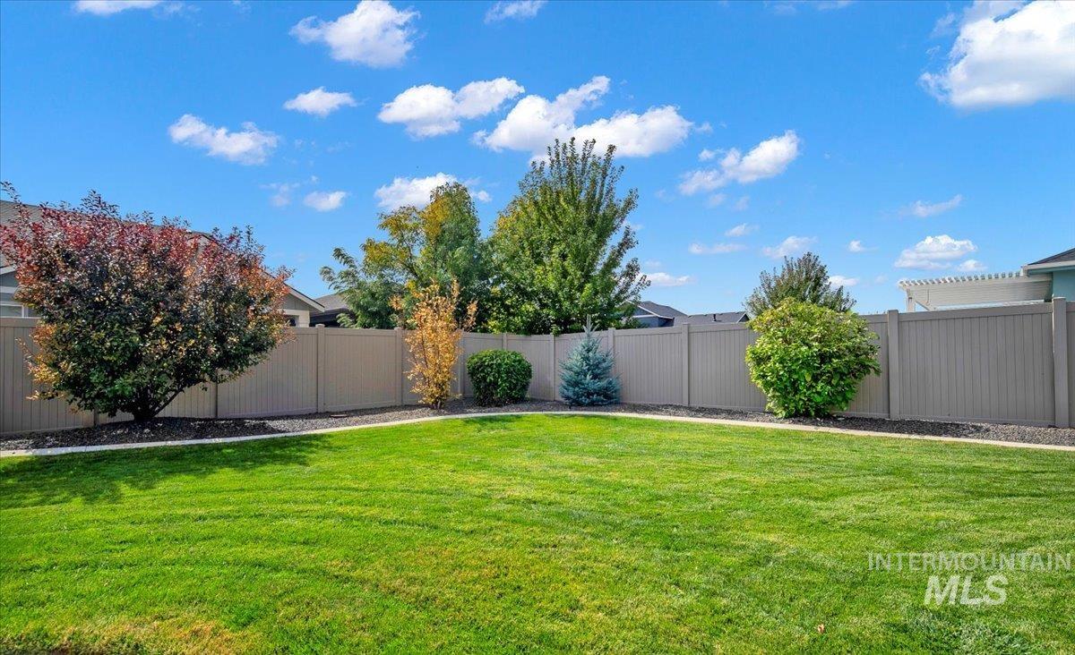 2207 E Timber Trail, Kuna, Idaho 83646, 5 Bedrooms, 2.5 Bathrooms, Residential For Sale, Price $799,900, 98965633