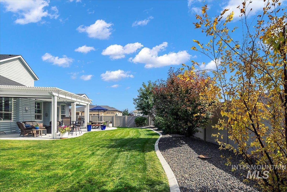 2207 E Timber Trail, Kuna, Idaho 83646, 5 Bedrooms, 2.5 Bathrooms, Residential For Sale, Price $799,900, 98965633