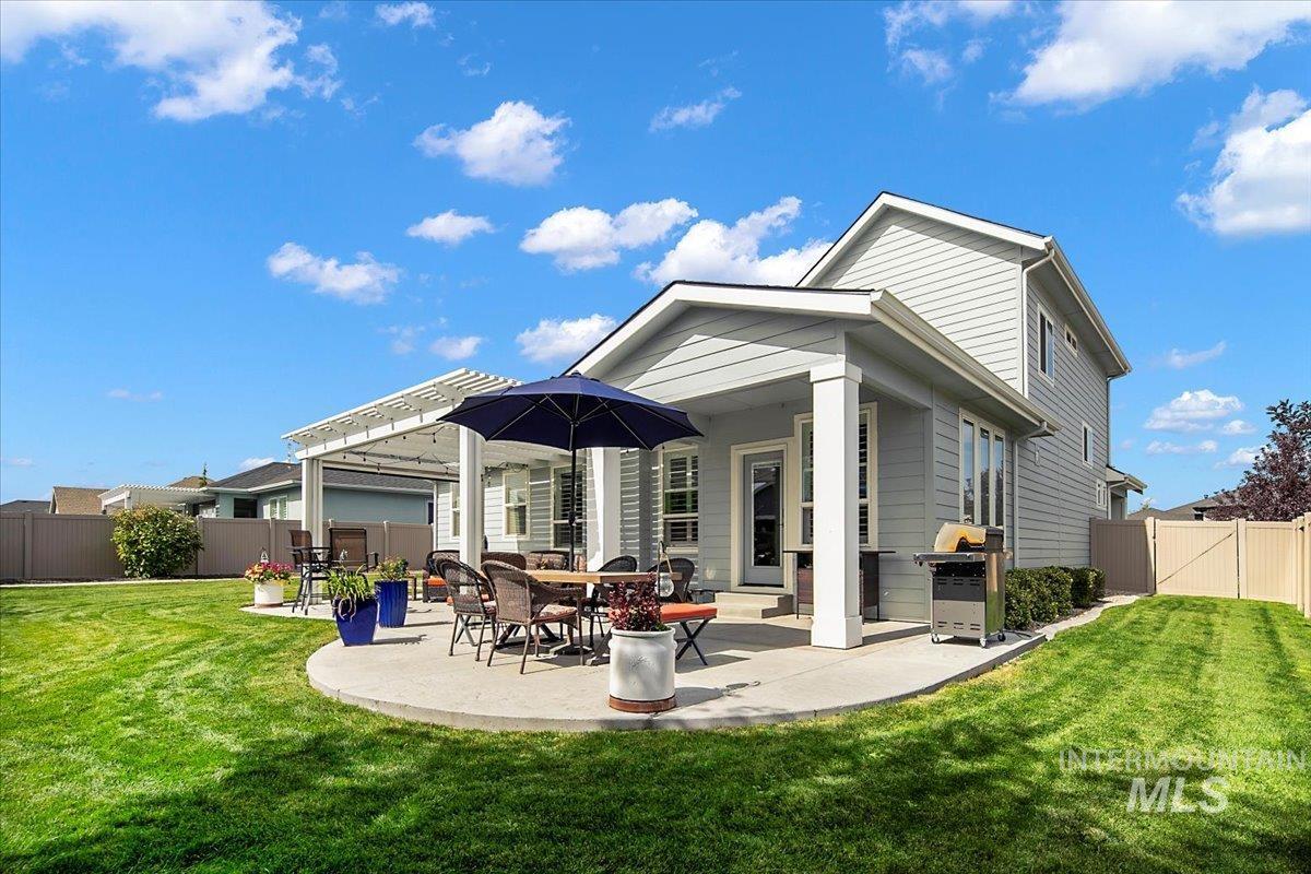 2207 E Timber Trail, Kuna, Idaho 83646, 5 Bedrooms, 2.5 Bathrooms, Residential For Sale, Price $799,900, 98965633