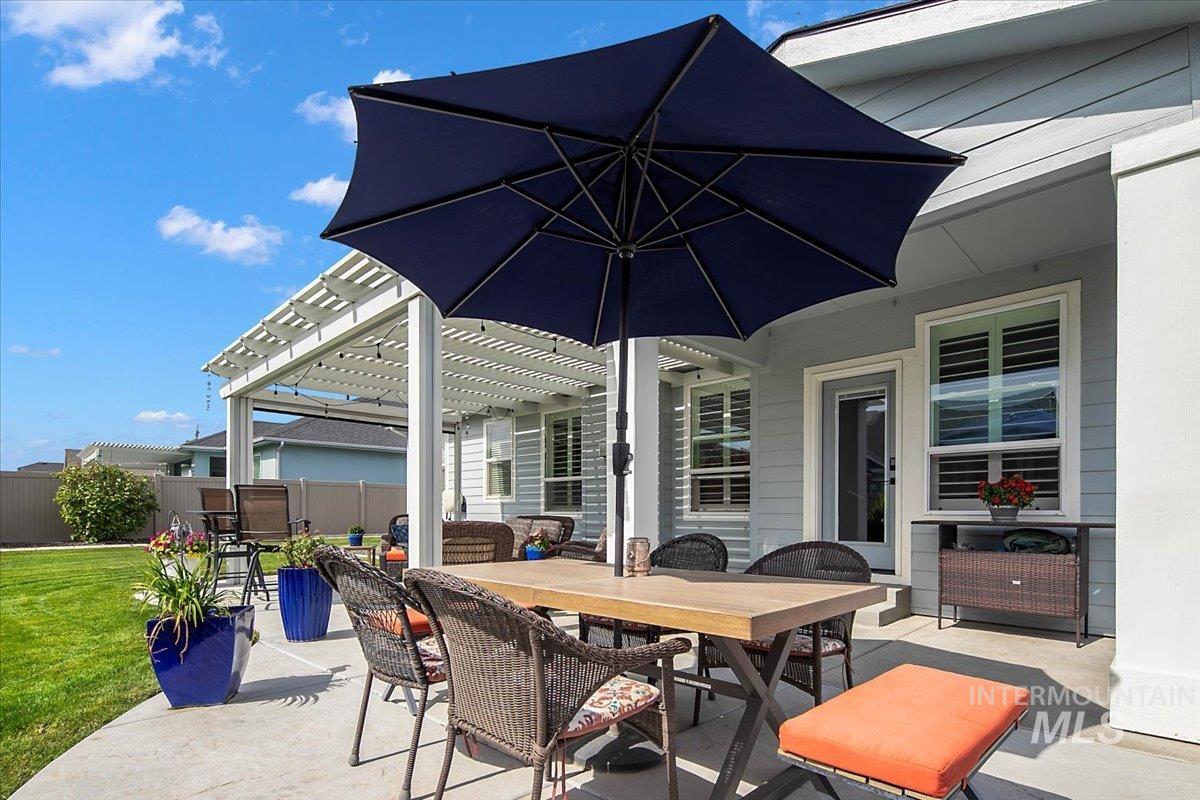 2207 E Timber Trail, Kuna, Idaho 83646, 5 Bedrooms, 2.5 Bathrooms, Residential For Sale, Price $799,900, 98965633