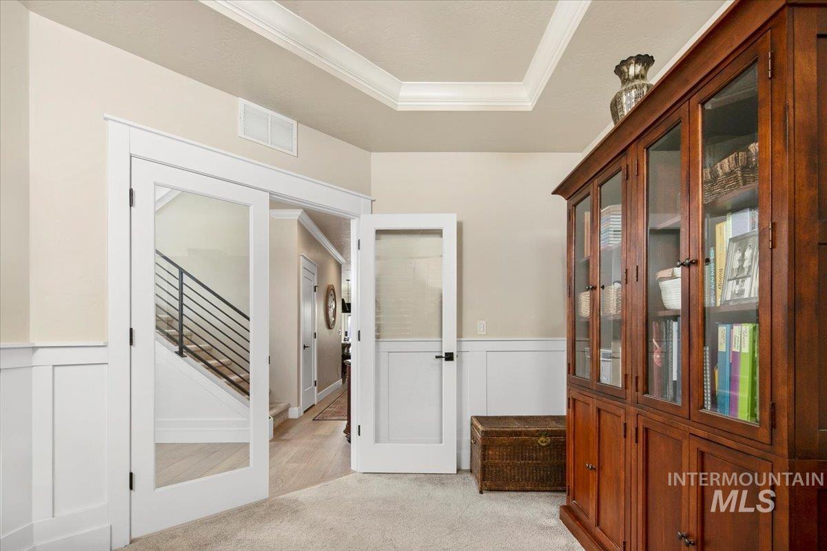 2207 E Timber Trail, Kuna, Idaho 83646, 5 Bedrooms, 2.5 Bathrooms, Residential For Sale, Price $799,900, 98965633