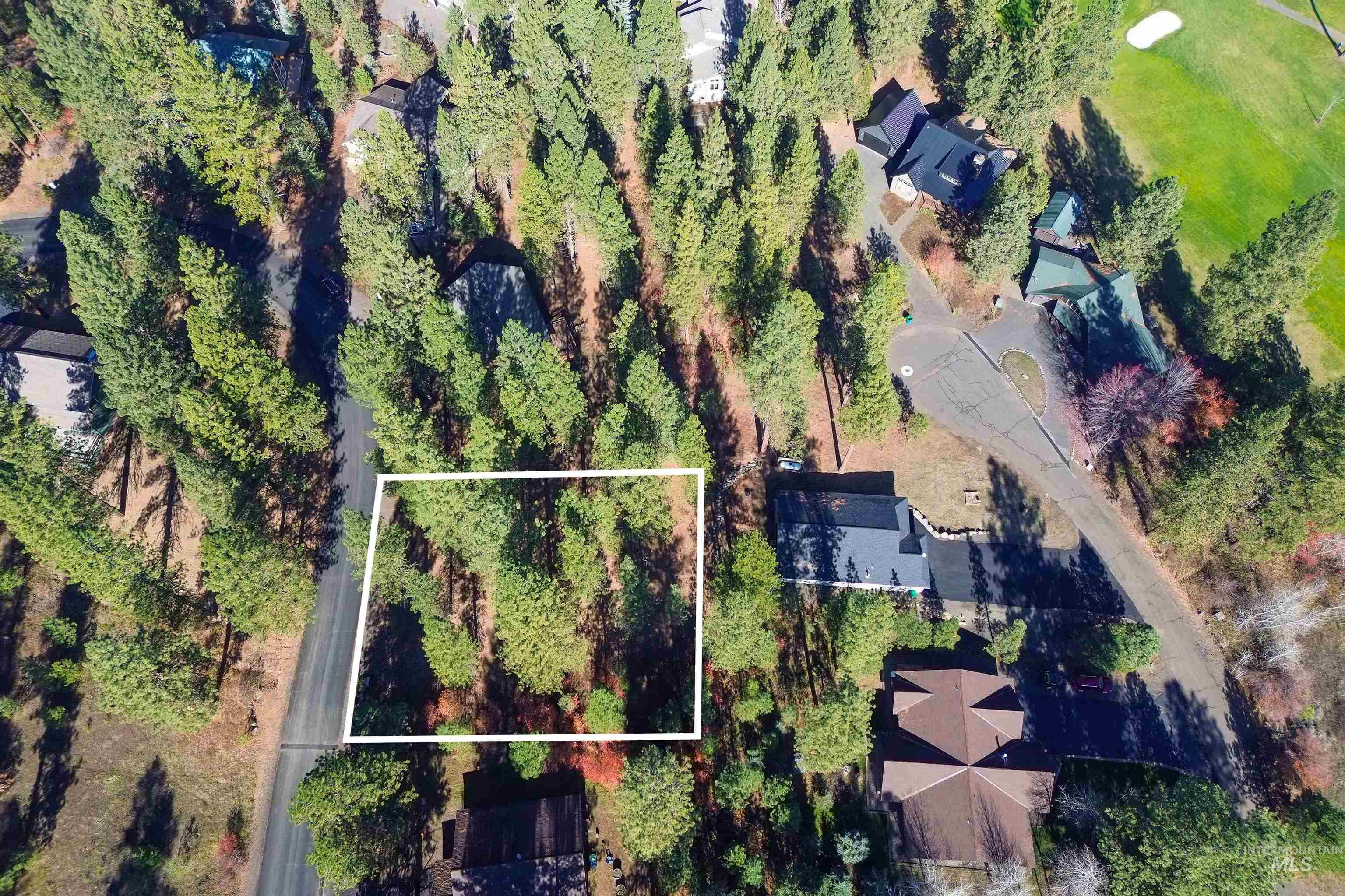 View of property location with property boundaries highlighted