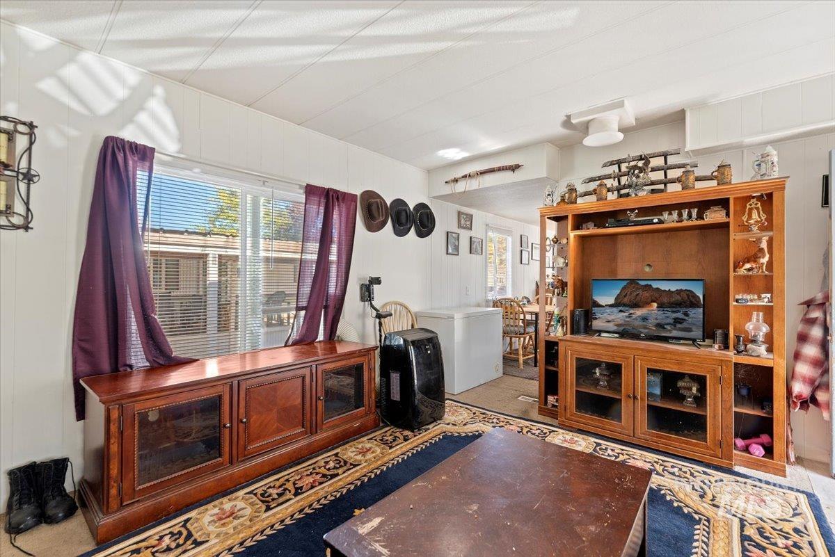 3249 W Cherry Ln, Boise, Idaho 83705, 2 Bedrooms, 1.5 Bathrooms, Residential For Sale, Price $32,000, 98965648