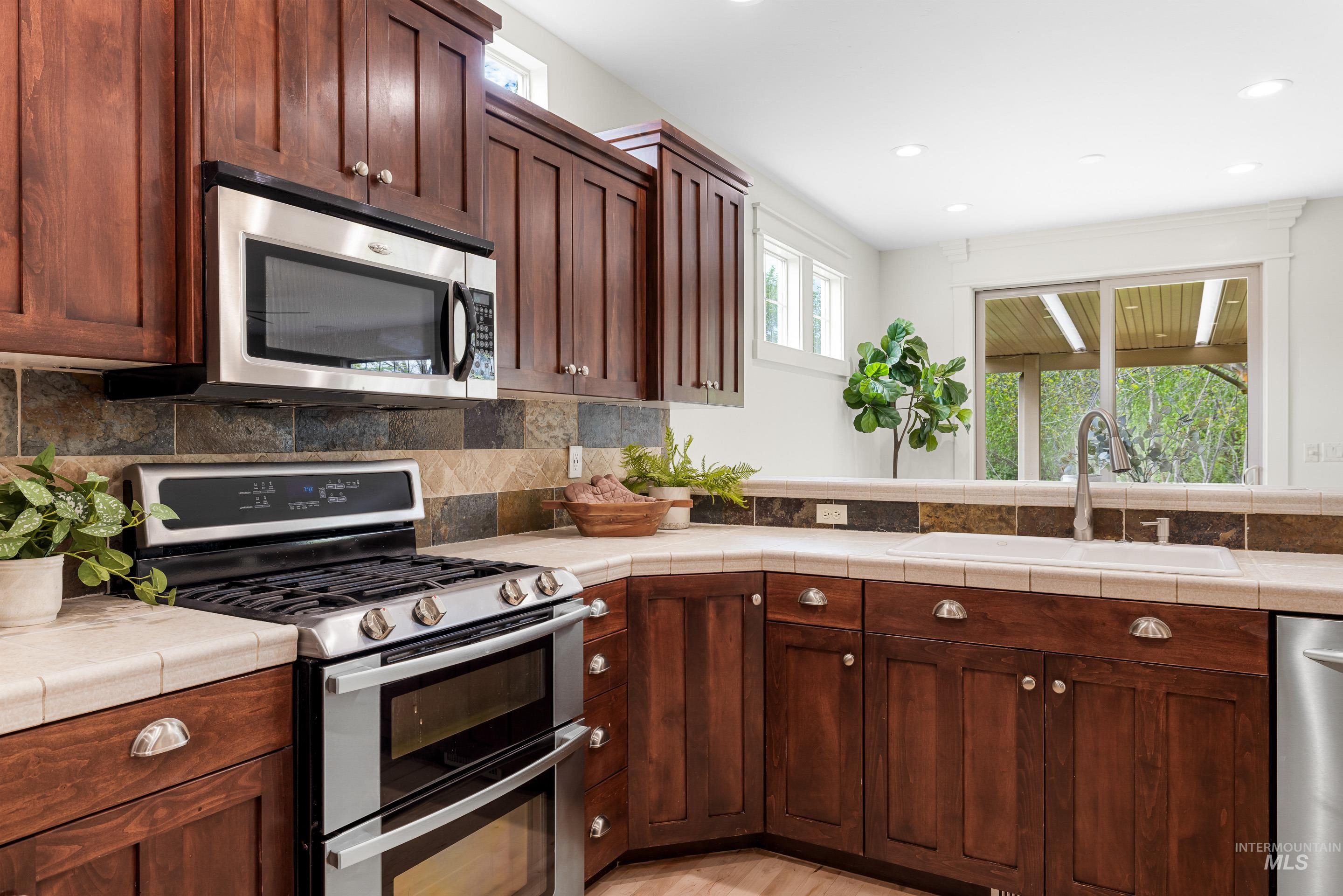 5115 W Parsons, Boise, Idaho 83714, 4 Bedrooms, 2.5 Bathrooms, Residential For Sale, Price $875,000, 98965653