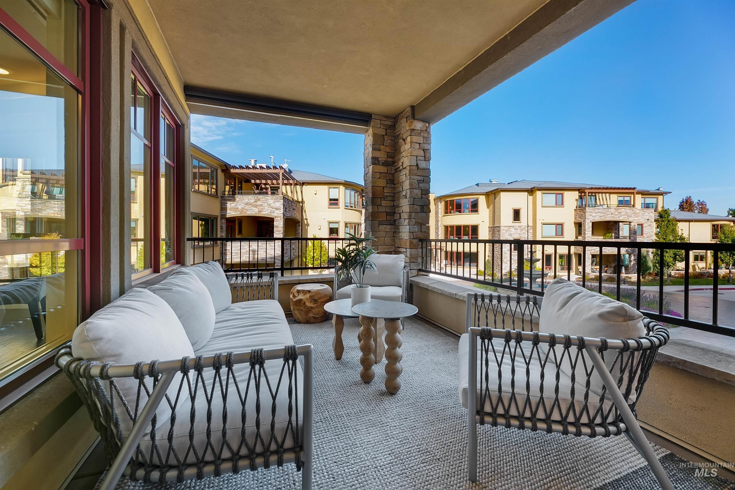 3059 W Crescent Rim Dr, Boise, Idaho 83706, 2 Bedrooms, 2.5 Bathrooms, Residential For Sale, Price $1,040,000, 98965661