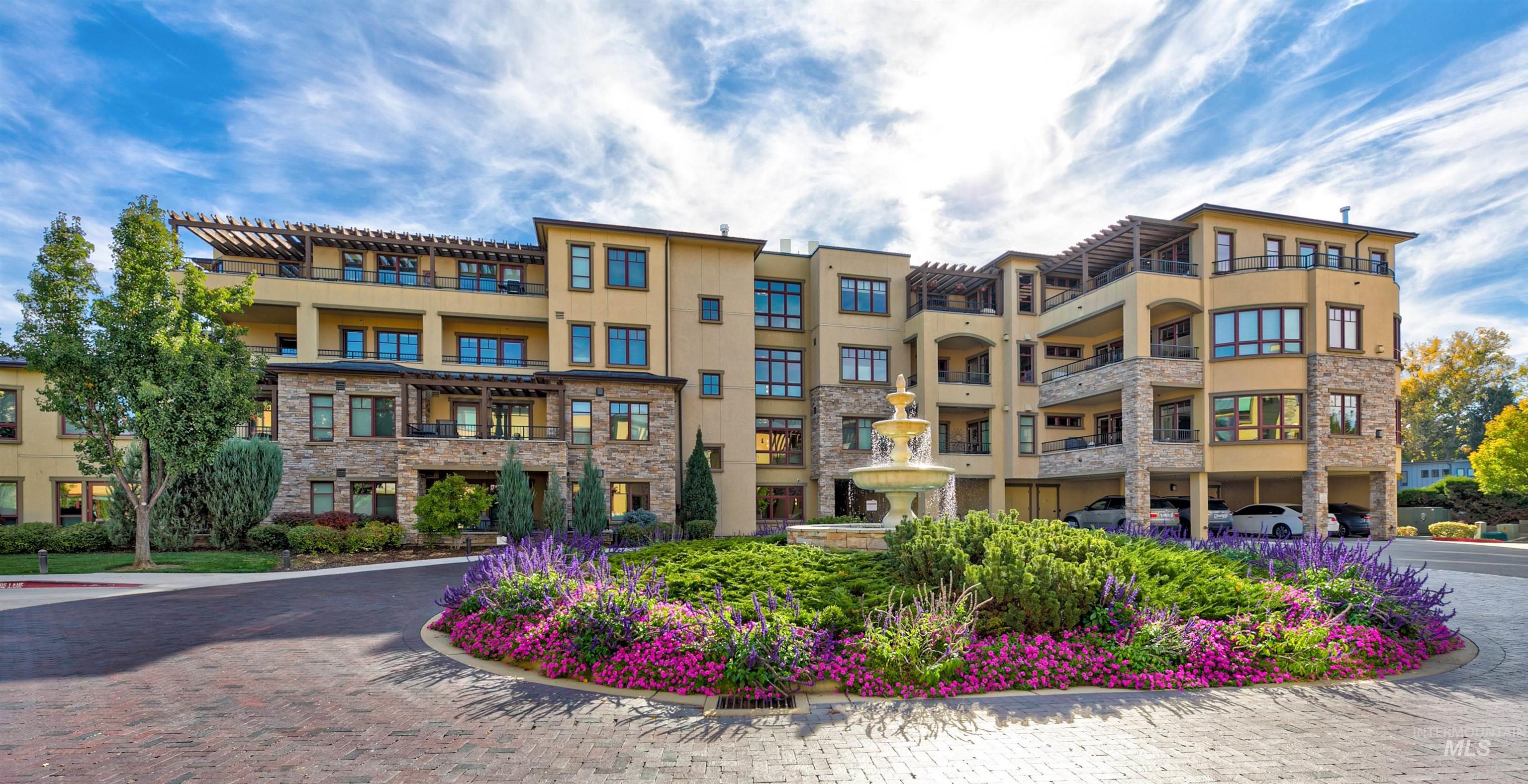 3059 W Crescent Rim Dr, Boise, Idaho 83706, 2 Bedrooms, 2.5 Bathrooms, Residential For Sale, Price $1,040,000, 98965661