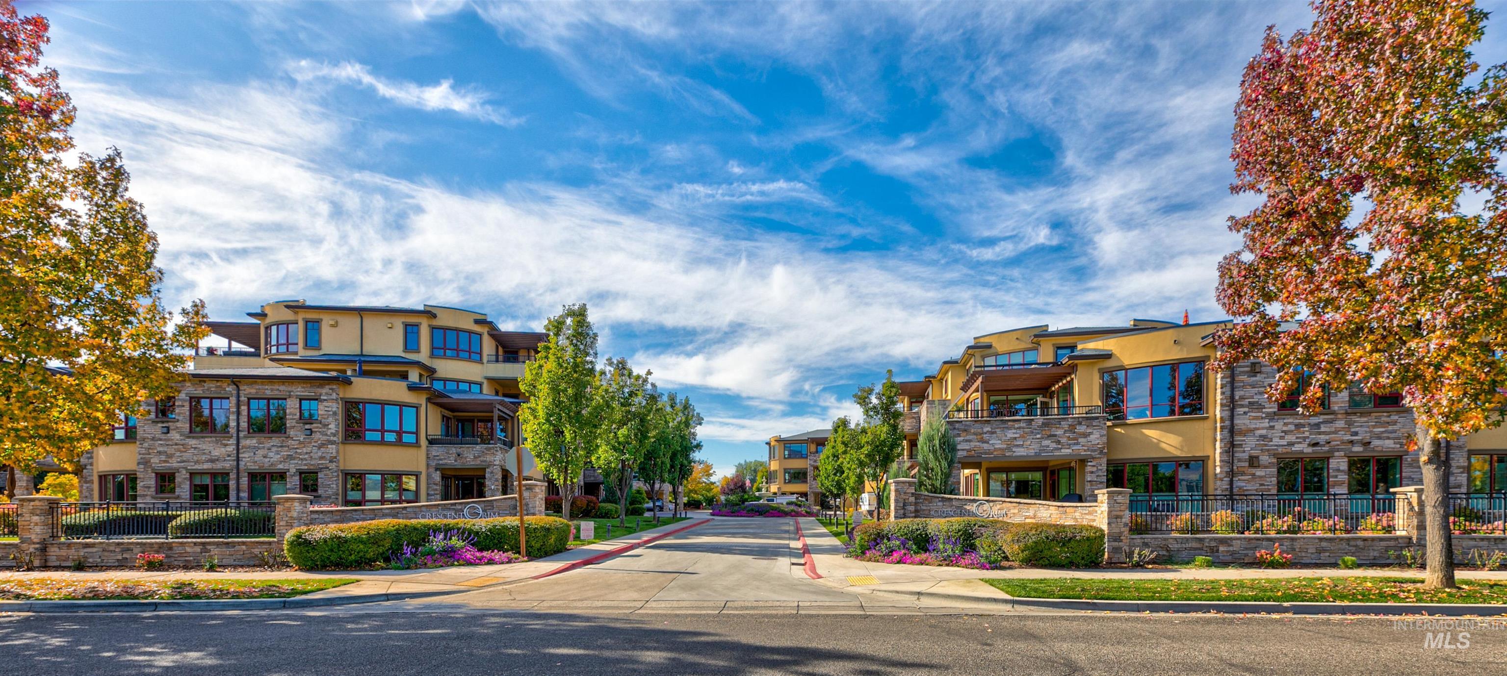 3059 W Crescent Rim Dr, Boise, Idaho 83706, 2 Bedrooms, 2.5 Bathrooms, Residential For Sale, Price $1,040,000, 98965661