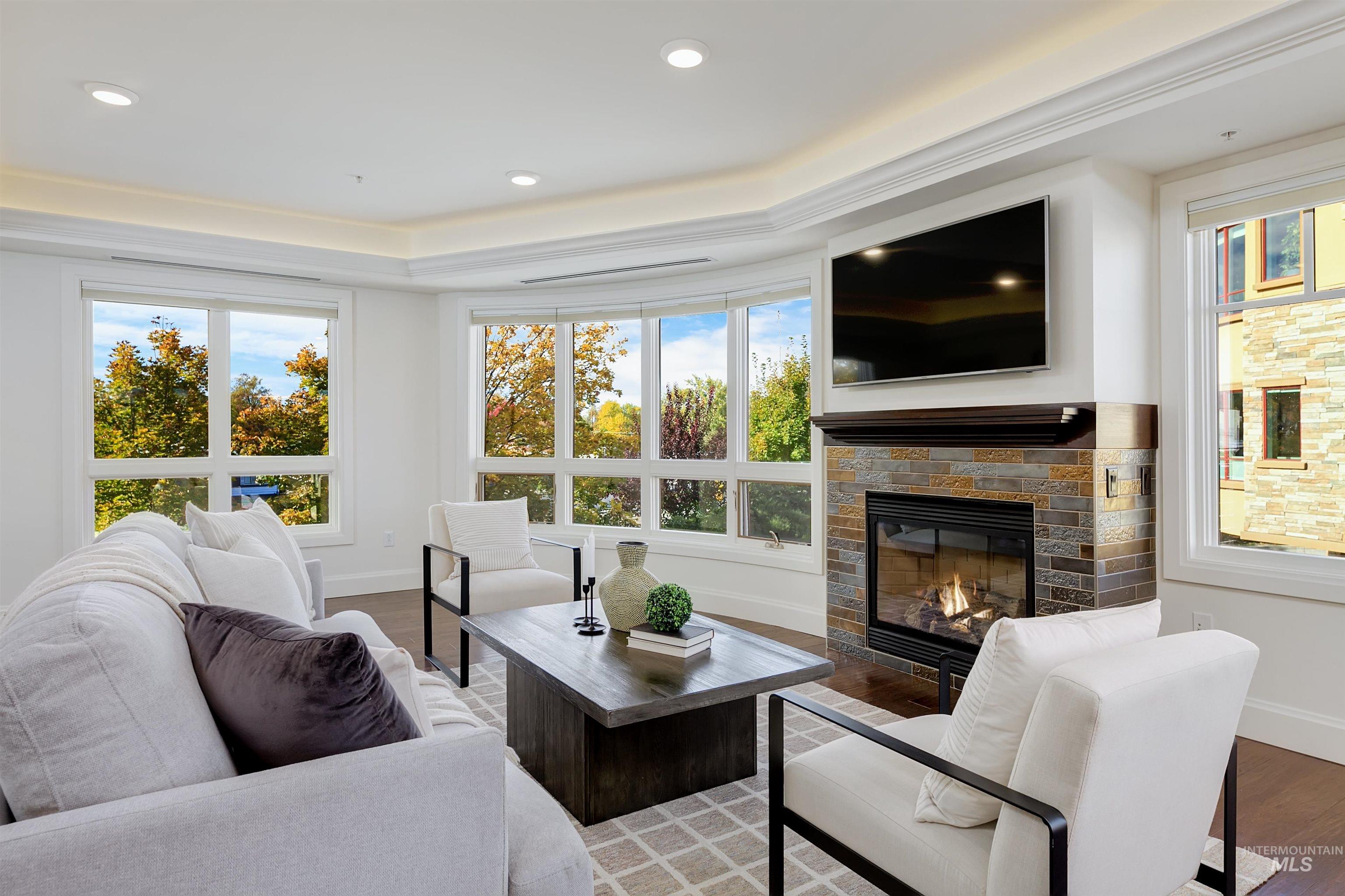 3059 W Crescent Rim Dr, Boise, Idaho 83706, 2 Bedrooms, 2.5 Bathrooms, Residential For Sale, Price $1,040,000, 98965661