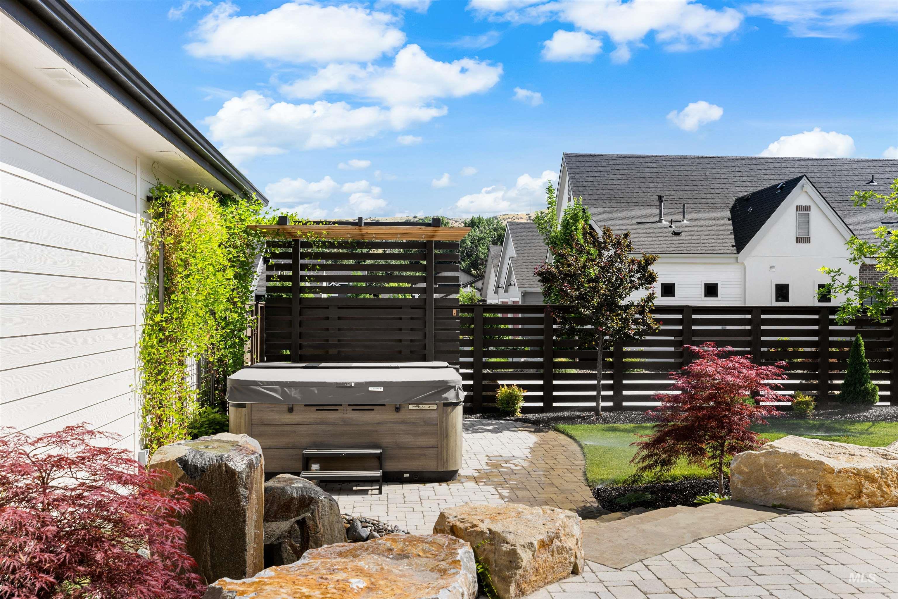 3122 W Hidden Springs Dr, Boise, Idaho 83714, 5 Bedrooms, 3.5 Bathrooms, Residential For Sale, Price $1,060,000, 98965666
