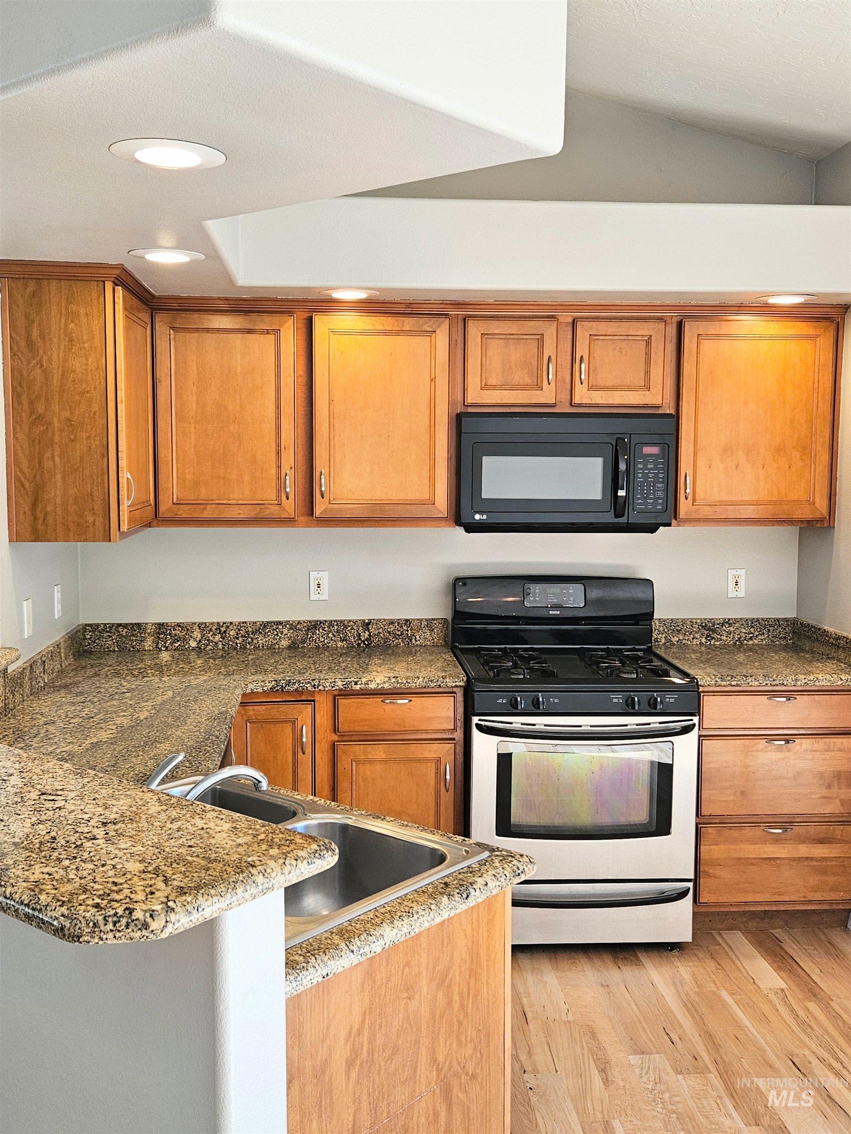 4141 E Chandler St., Meridian, Idaho 83646, 4 Bedrooms, 2.5 Bathrooms, Residential For Sale, Price $459,999, 98965677