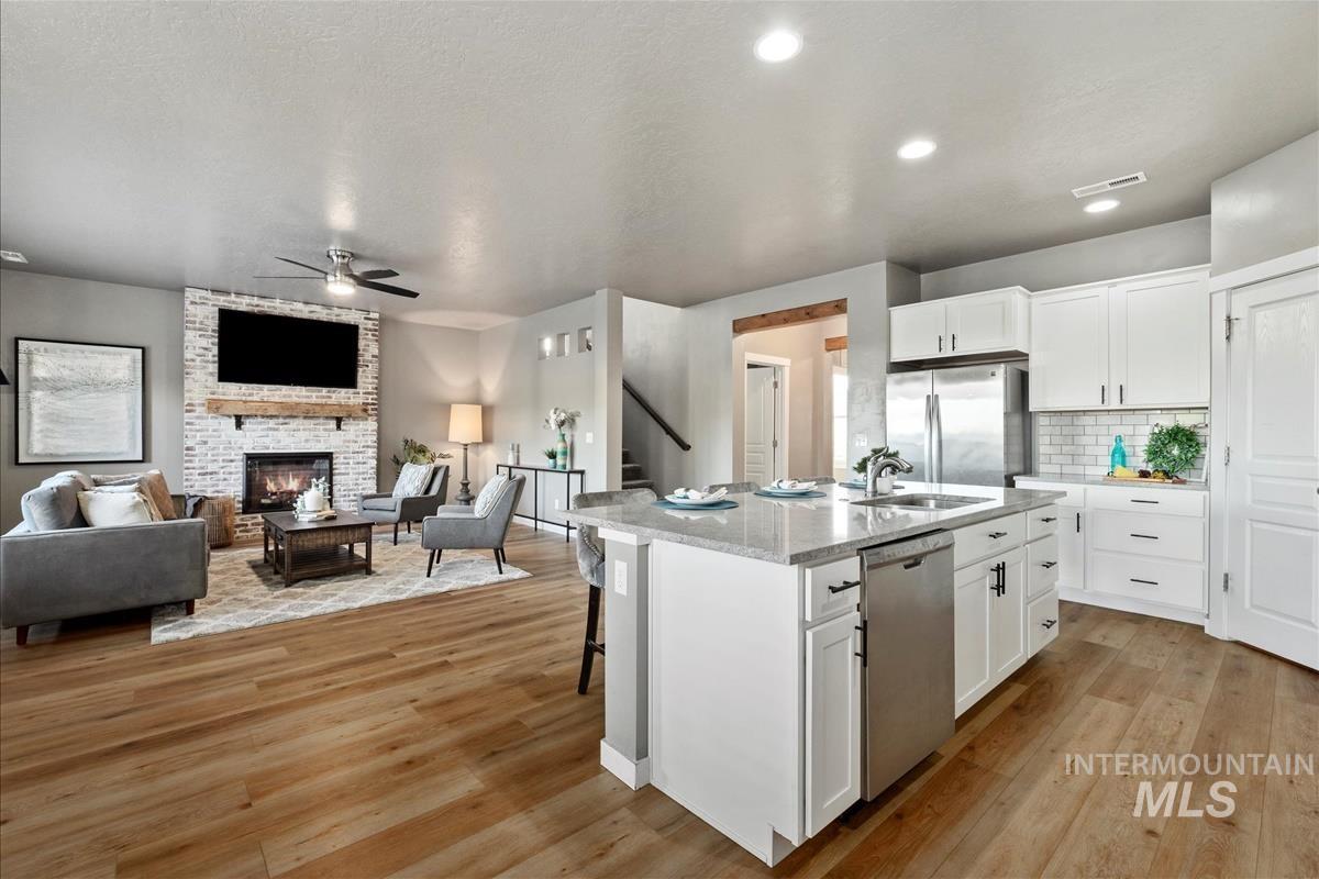 4643 S Martinel Way, Meridian, Idaho 83642, 4 Bedrooms, 2.5 Bathrooms, Residential For Sale, Price $589,900, 98965683