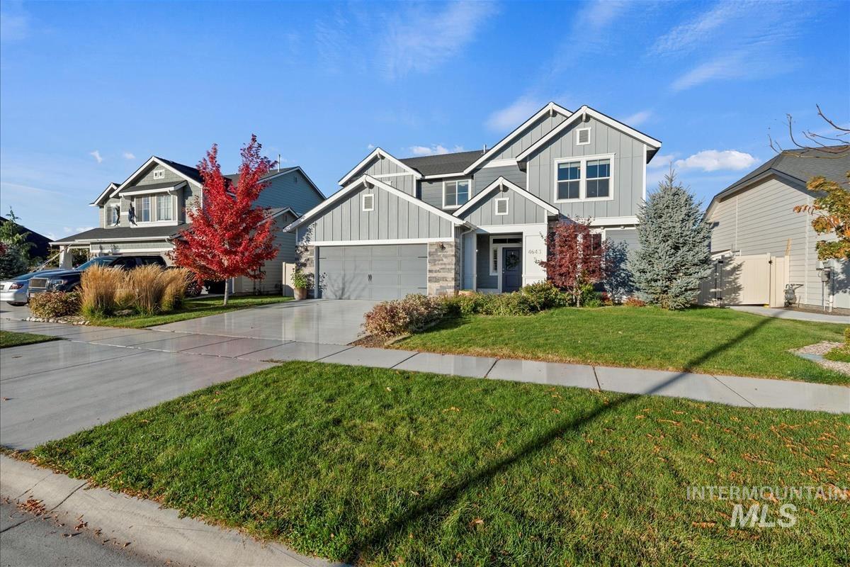 4643 S Martinel Way, Meridian, Idaho 83642, 4 Bedrooms, 2.5 Bathrooms, Residential For Sale, Price $589,900, 98965683