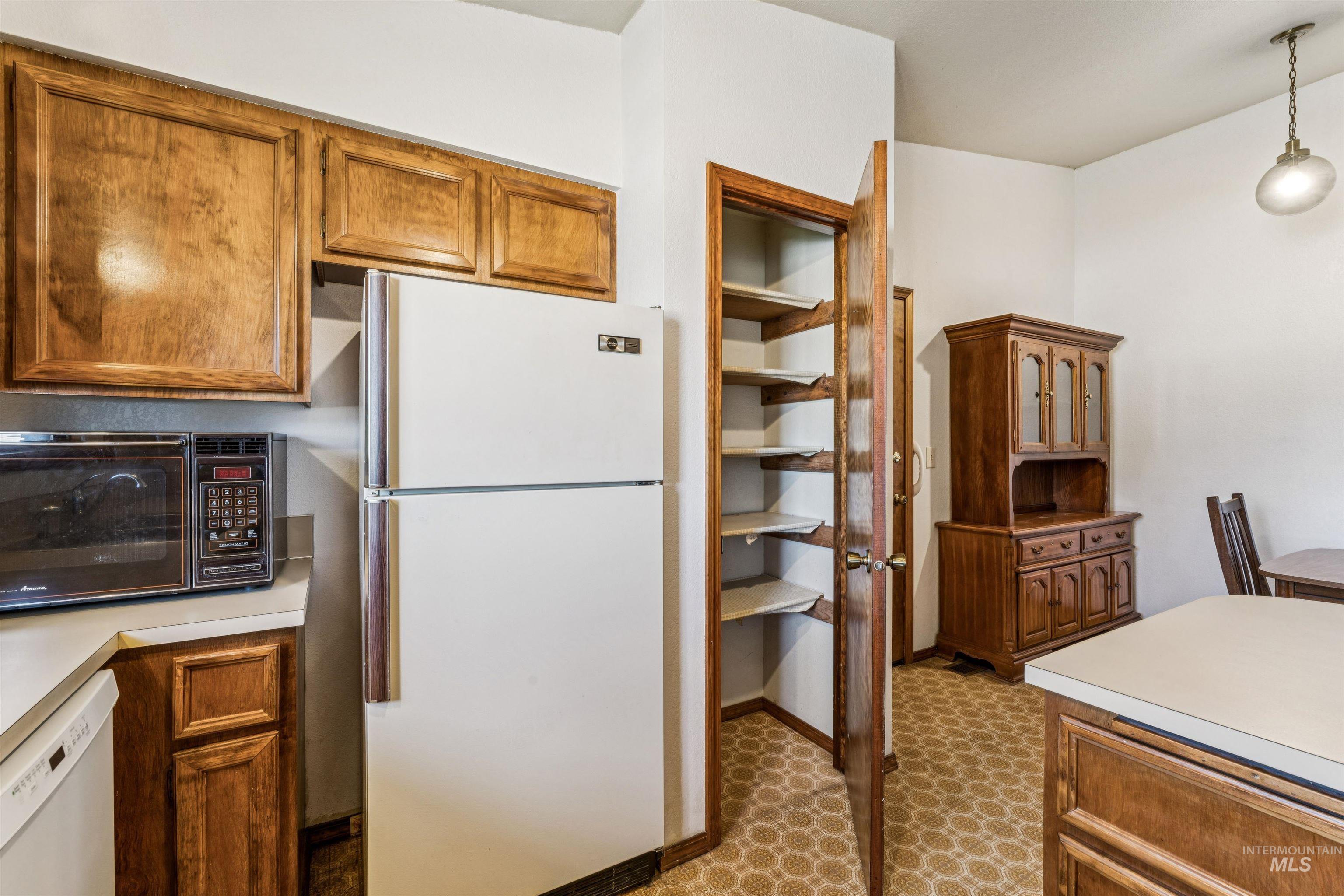 4367 S Cochees Way, Boise, Idaho 83709-0000, 3 Bedrooms, 2 Bathrooms, Residential For Sale, Price $345,000, 98965696
