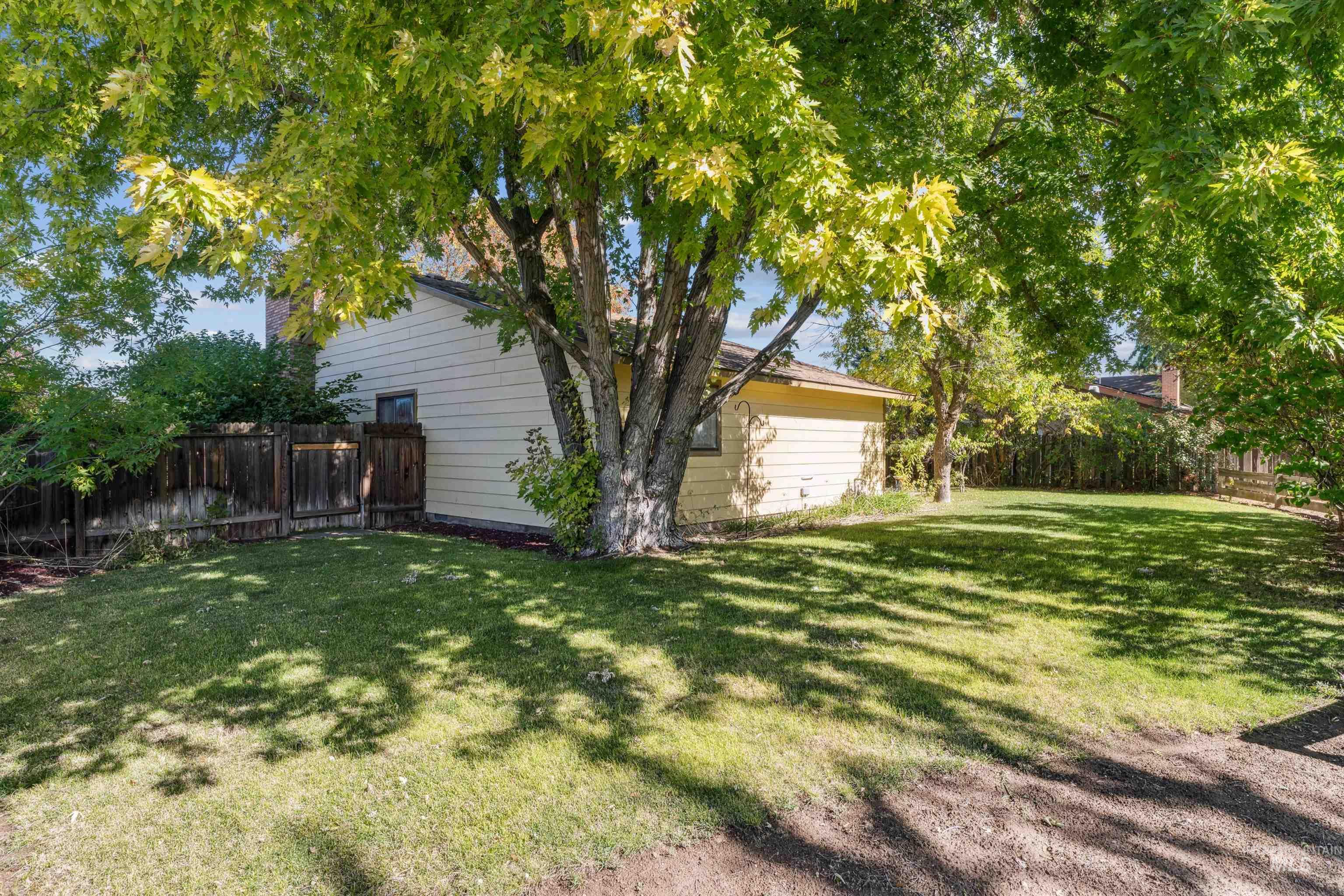 4367 S Cochees Way, Boise, Idaho 83709-0000, 3 Bedrooms, 2 Bathrooms, Residential For Sale, Price $345,000, 98965696