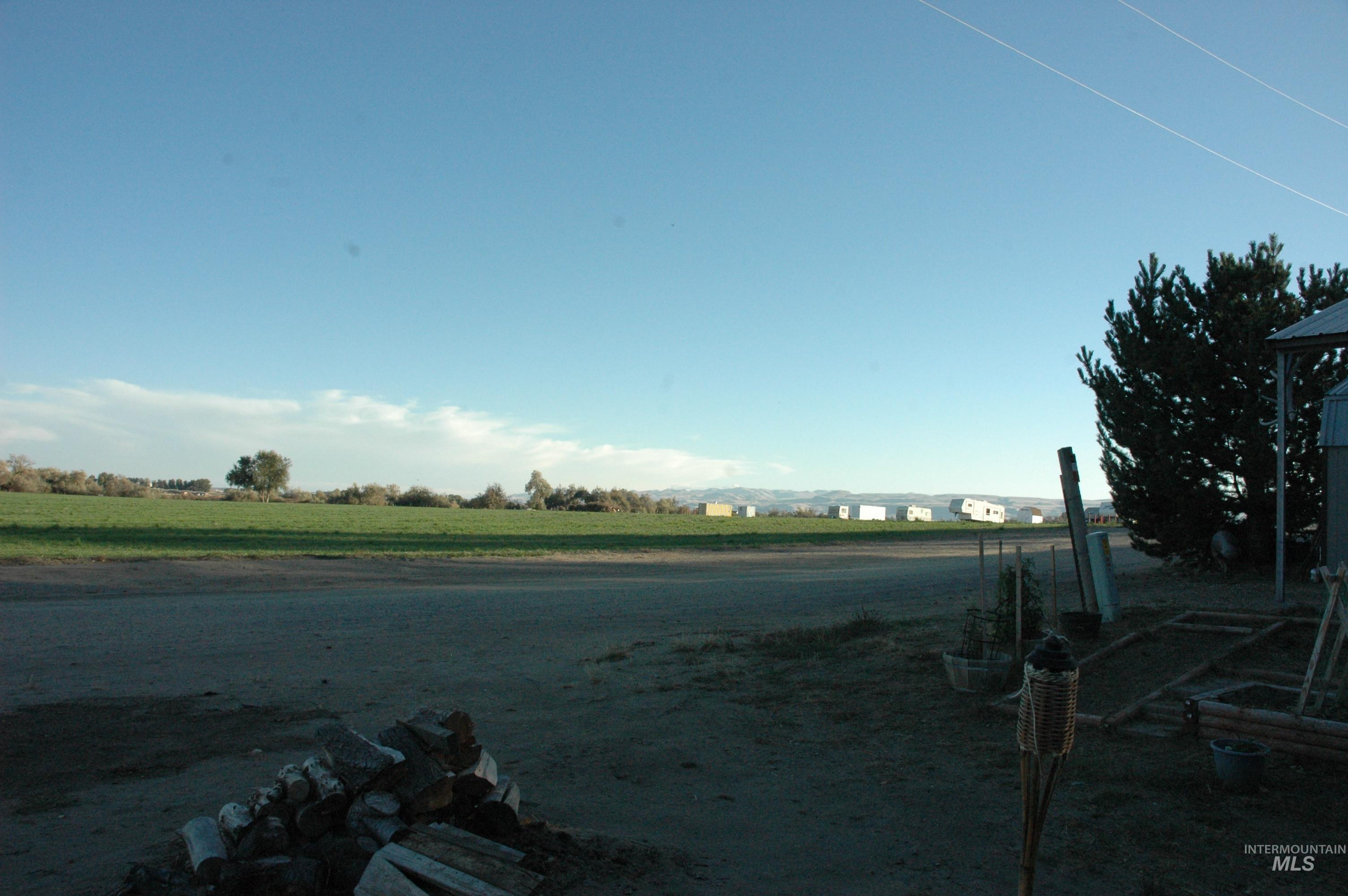 4030 River Resort Dr, Homedale, Idaho 83628, 3 Bedrooms, 2 Bathrooms, Residential For Sale, Price $155,000, 98965697