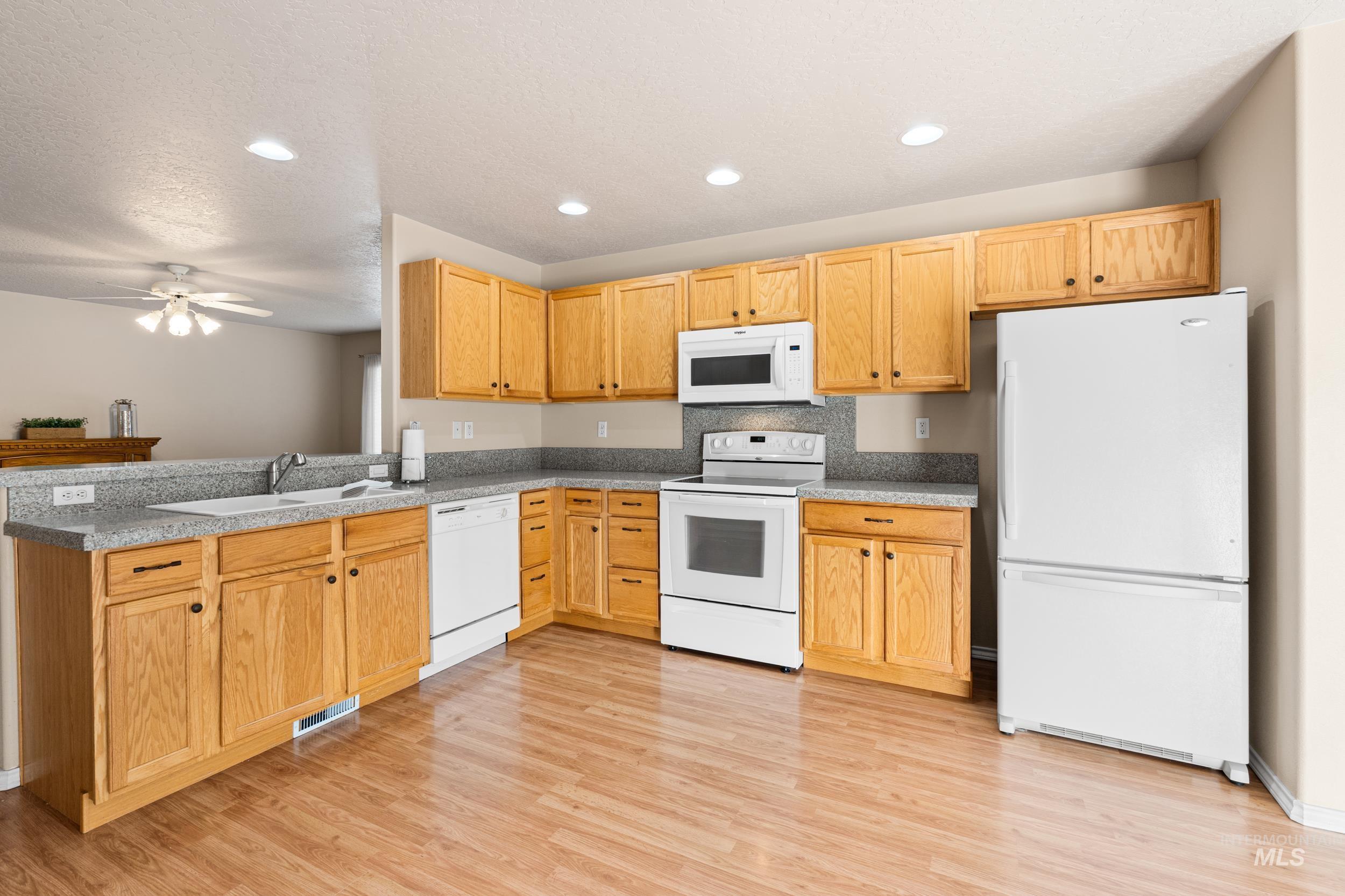 3518 Airport Ave, Caldwell, Idaho 83605, 3 Bedrooms, 2 Bathrooms, Residential For Sale, Price $309,900, 98965700