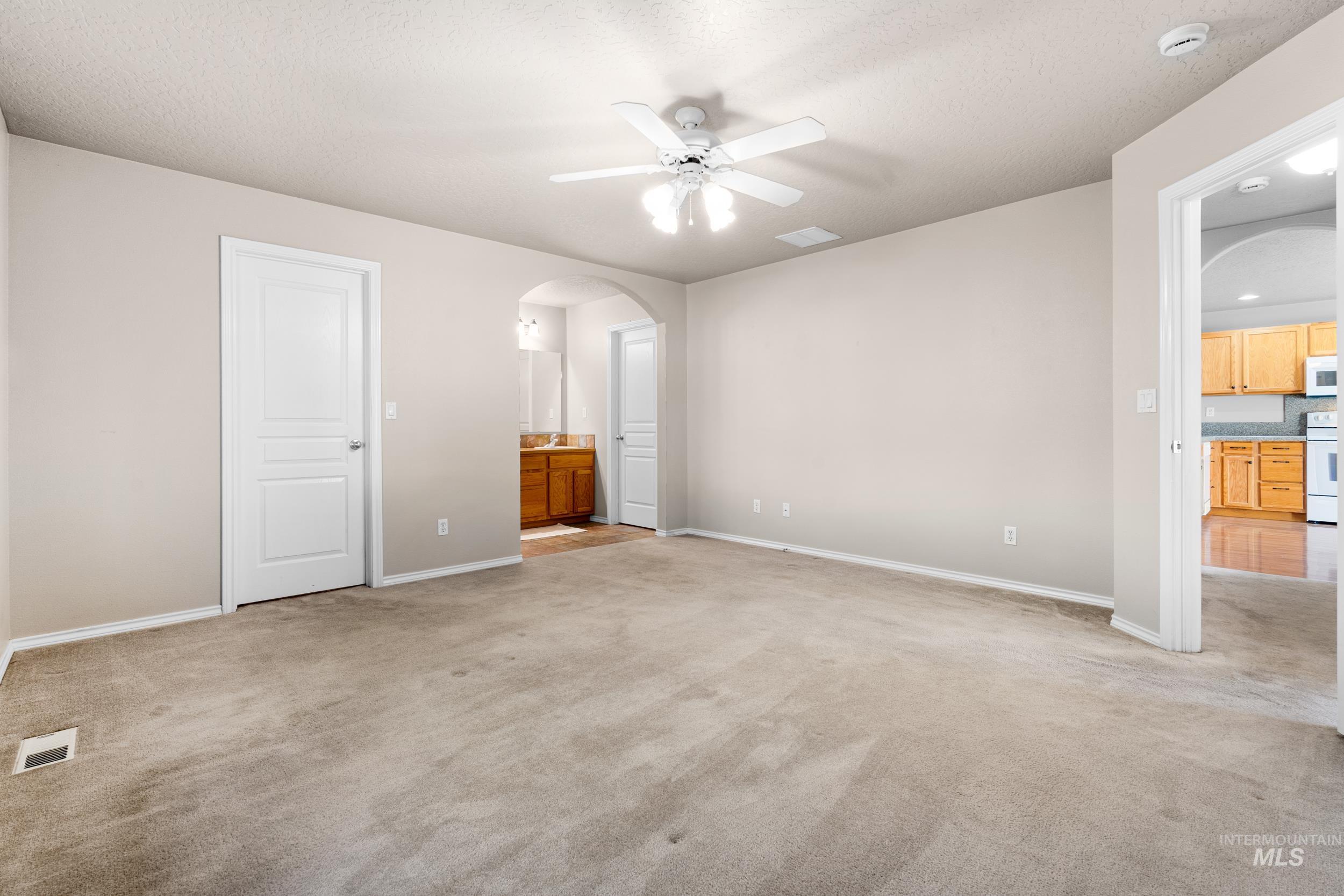 3518 Airport Ave, Caldwell, Idaho 83605, 3 Bedrooms, 2 Bathrooms, Residential For Sale, Price $309,900, 98965700