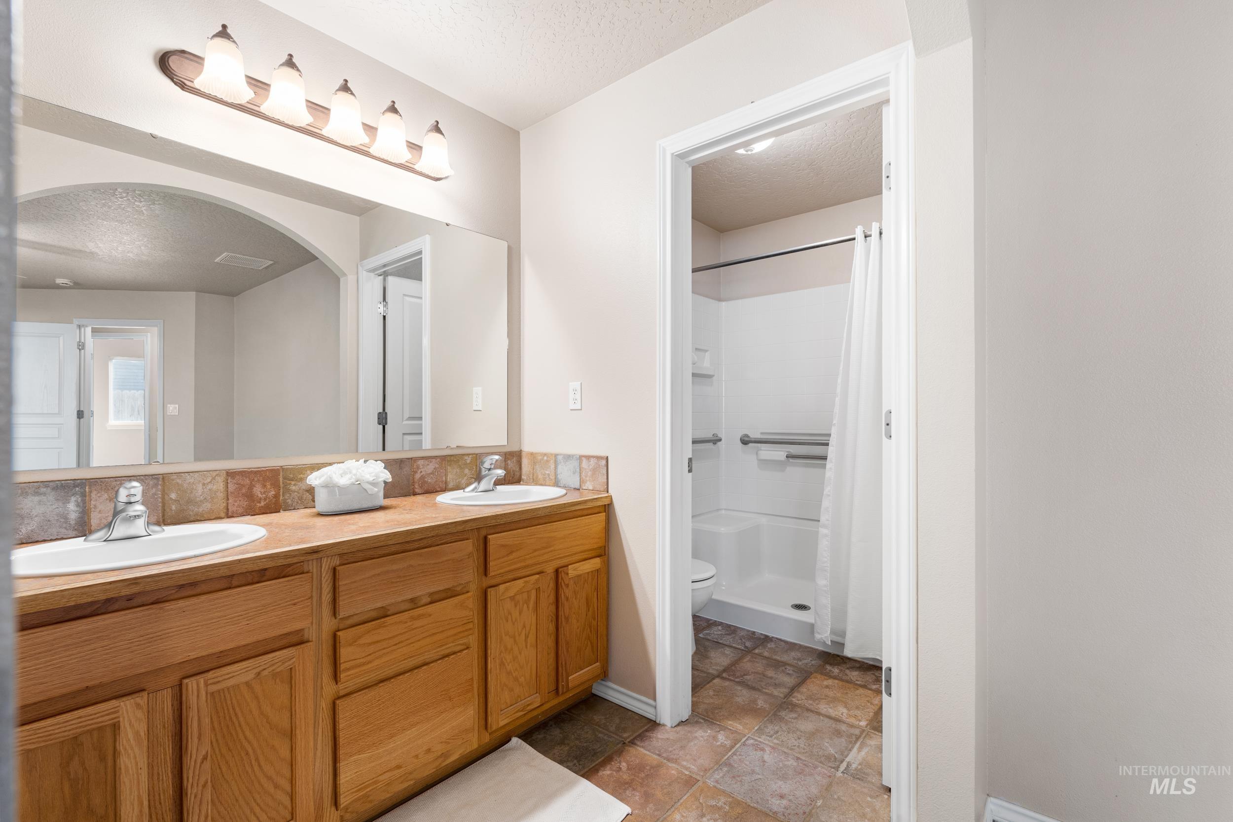 3518 Airport Ave, Caldwell, Idaho 83605, 3 Bedrooms, 2 Bathrooms, Residential For Sale, Price $309,900, 98965700