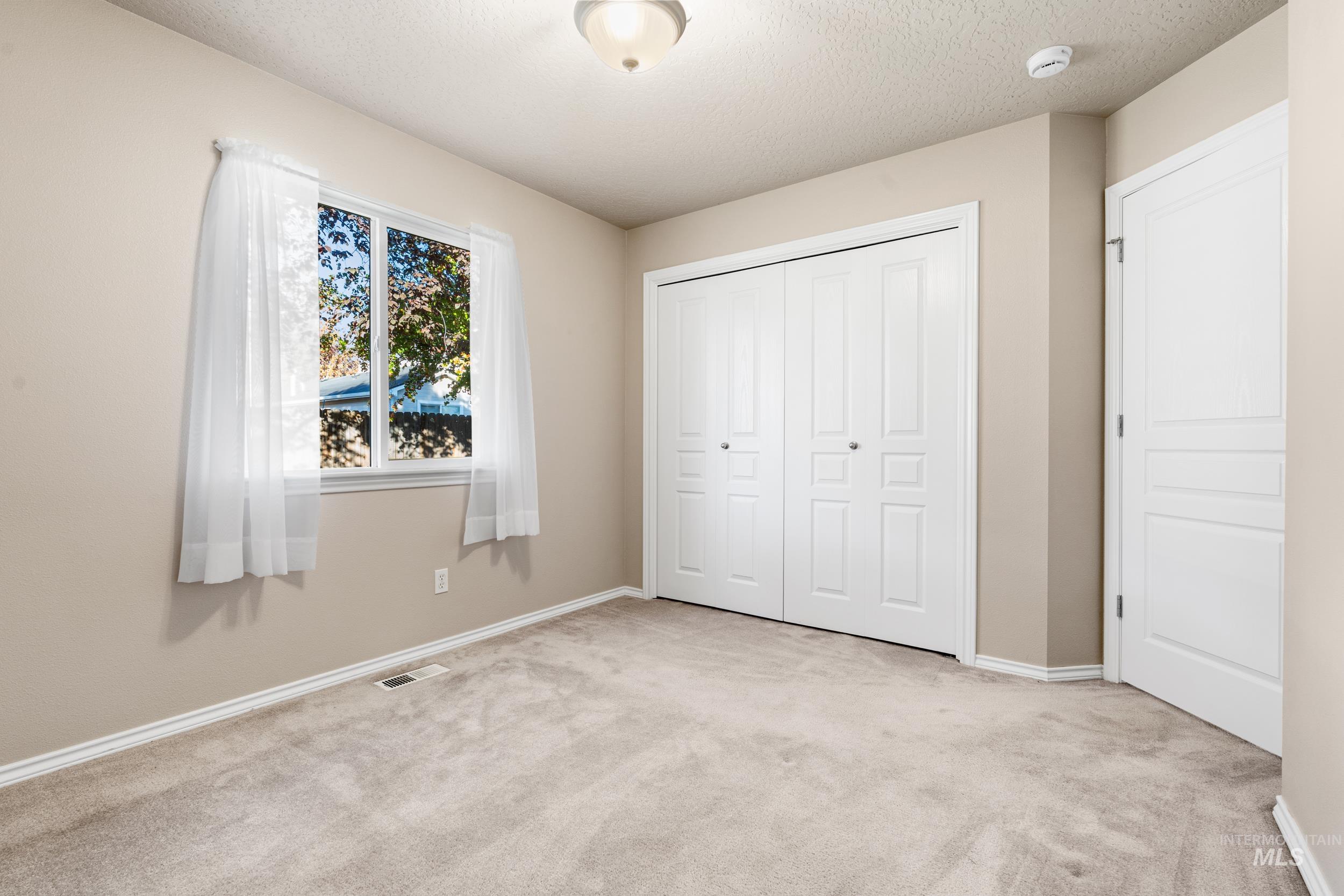 3518 Airport Ave, Caldwell, Idaho 83605, 3 Bedrooms, 2 Bathrooms, Residential For Sale, Price $309,900, 98965700
