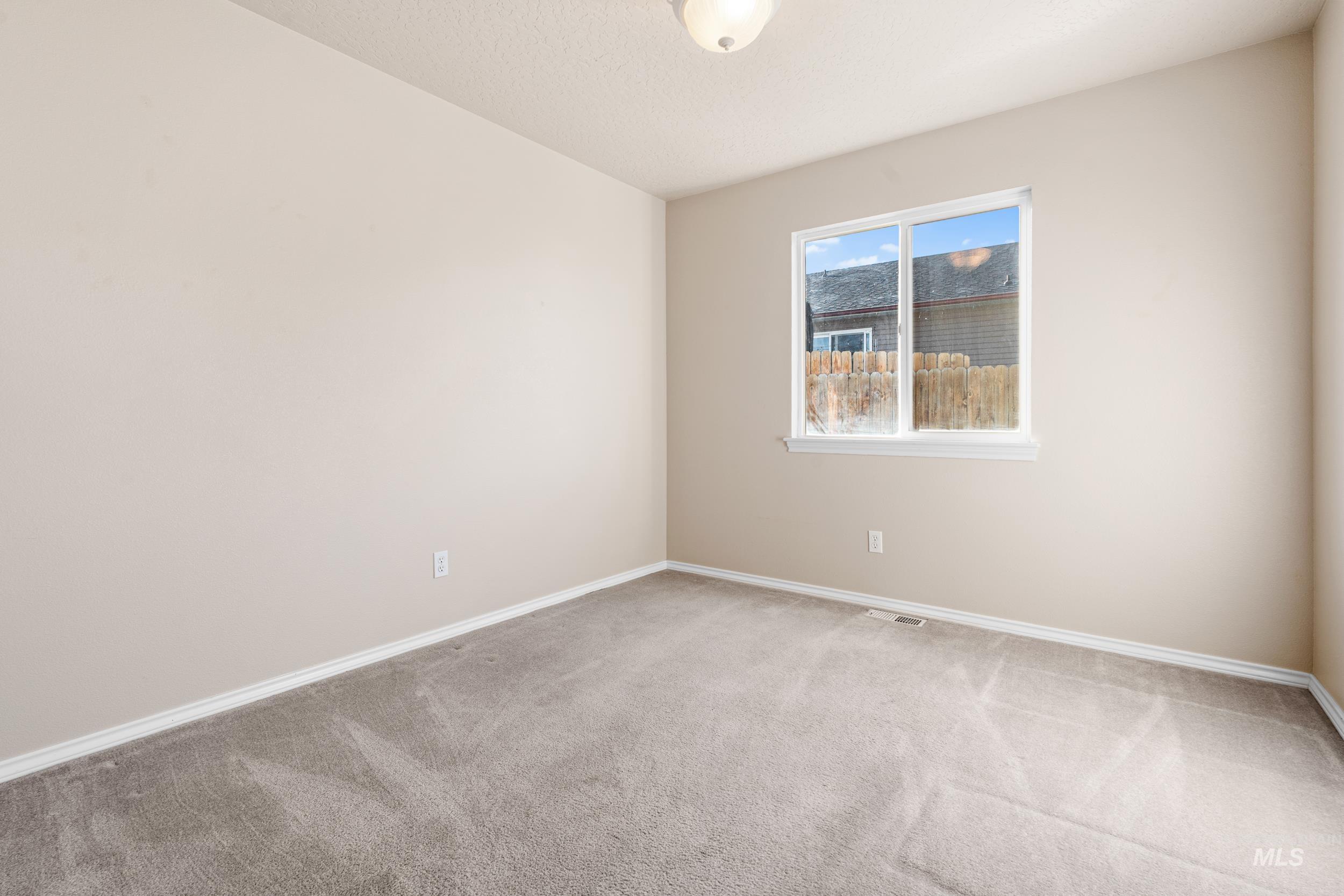 3518 Airport Ave, Caldwell, Idaho 83605, 3 Bedrooms, 2 Bathrooms, Residential For Sale, Price $309,900, 98965700