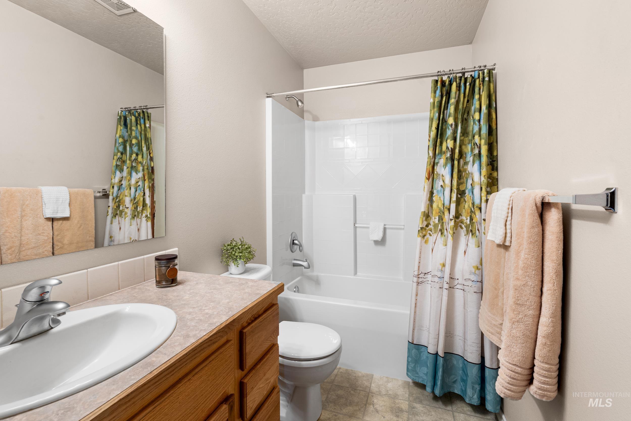 3518 Airport Ave, Caldwell, Idaho 83605, 3 Bedrooms, 2 Bathrooms, Residential For Sale, Price $309,900, 98965700