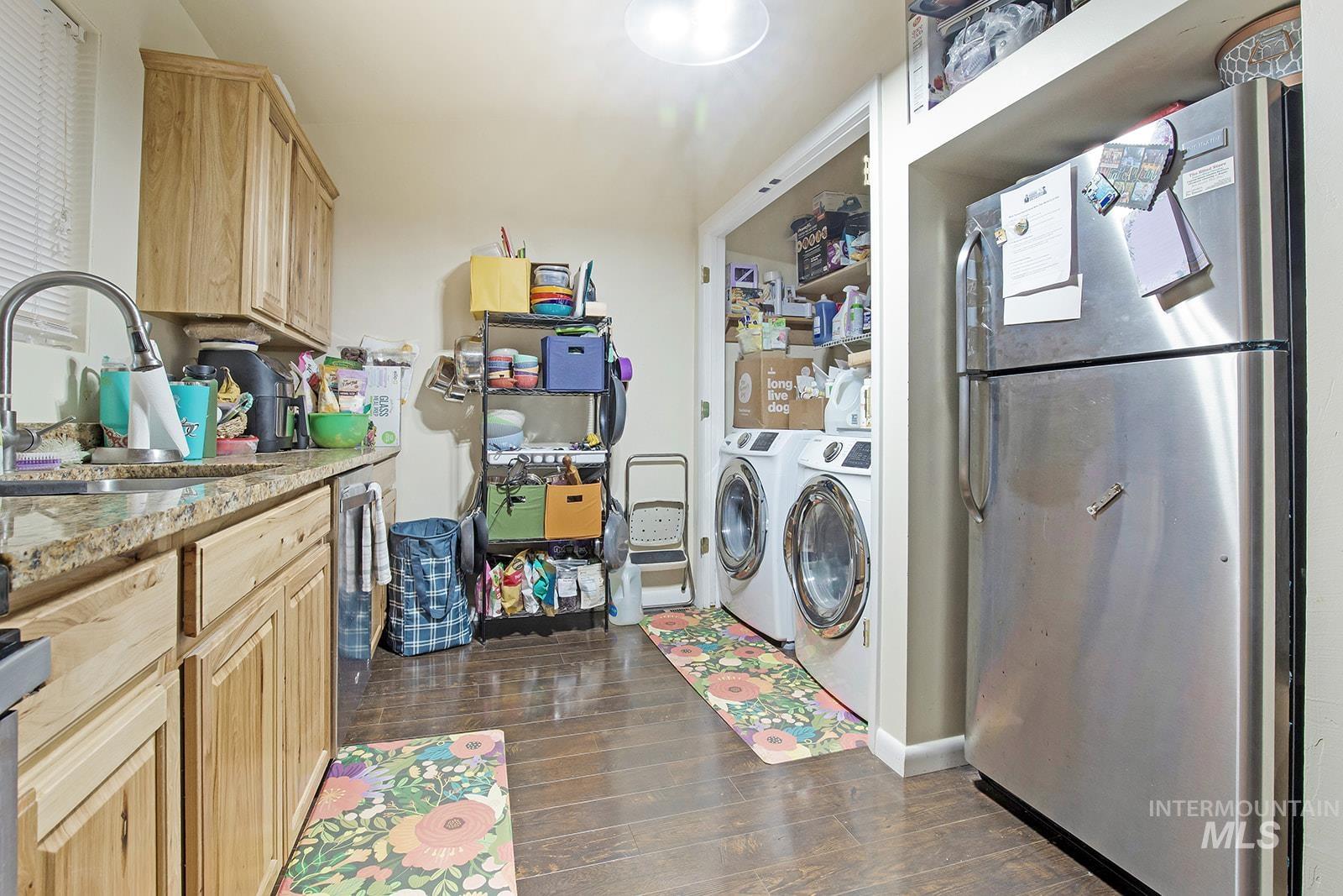 2211-2215 Crest Ave., Twin Falls, Idaho 83301, 2 Bedrooms, 1 Bathroom, Residential Income For Sale, Price $460,000, 98965704