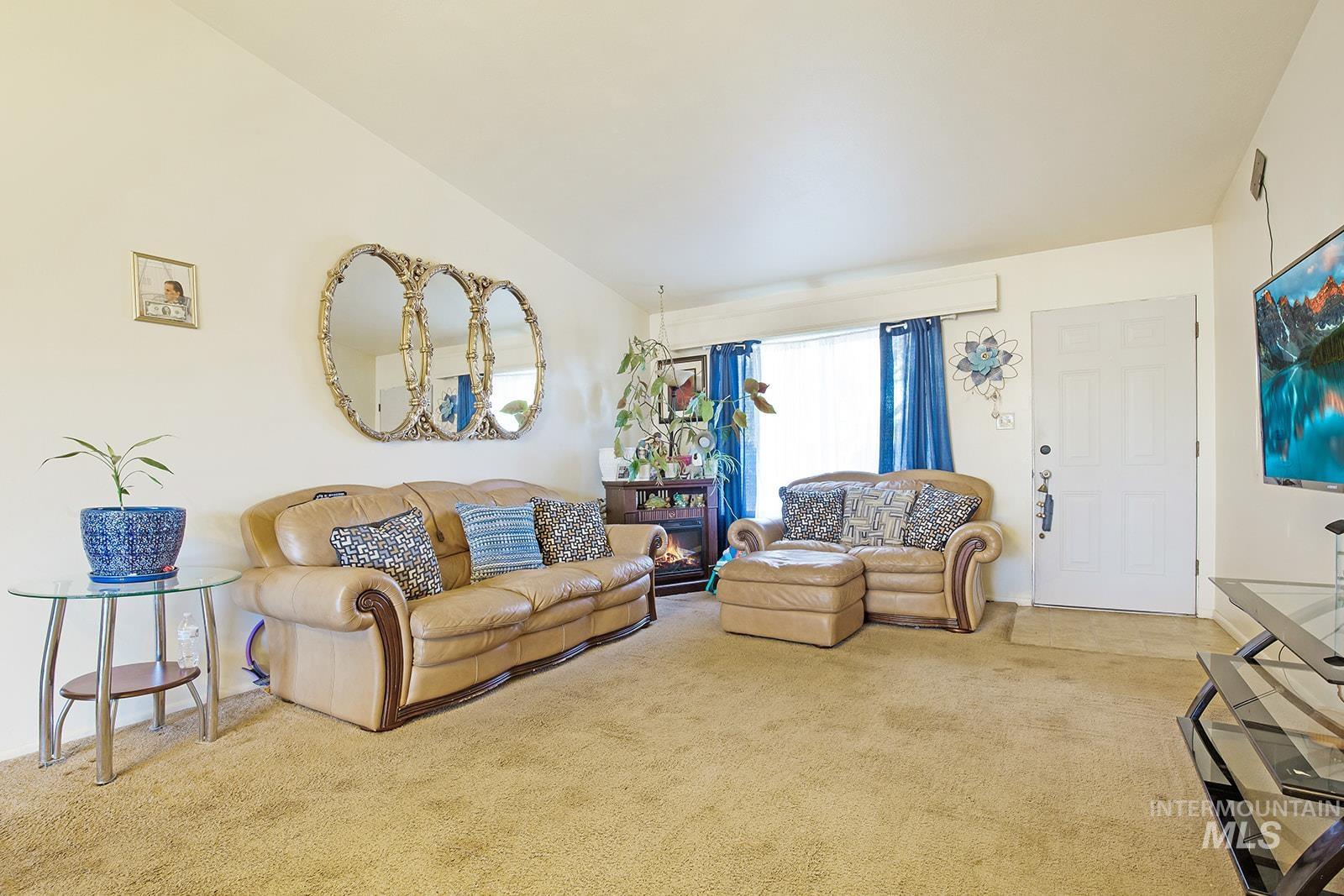 2211-2215 Crest Ave., Twin Falls, Idaho 83301, 2 Bedrooms, 1 Bathroom, Residential Income For Sale, Price $460,000, 98965704