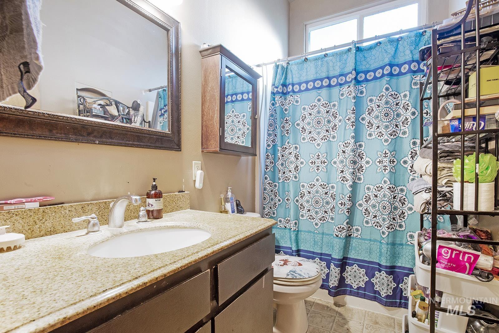 2211-2215 Crest Ave., Twin Falls, Idaho 83301, 2 Bedrooms, 1 Bathroom, Residential Income For Sale, Price $460,000, 98965704