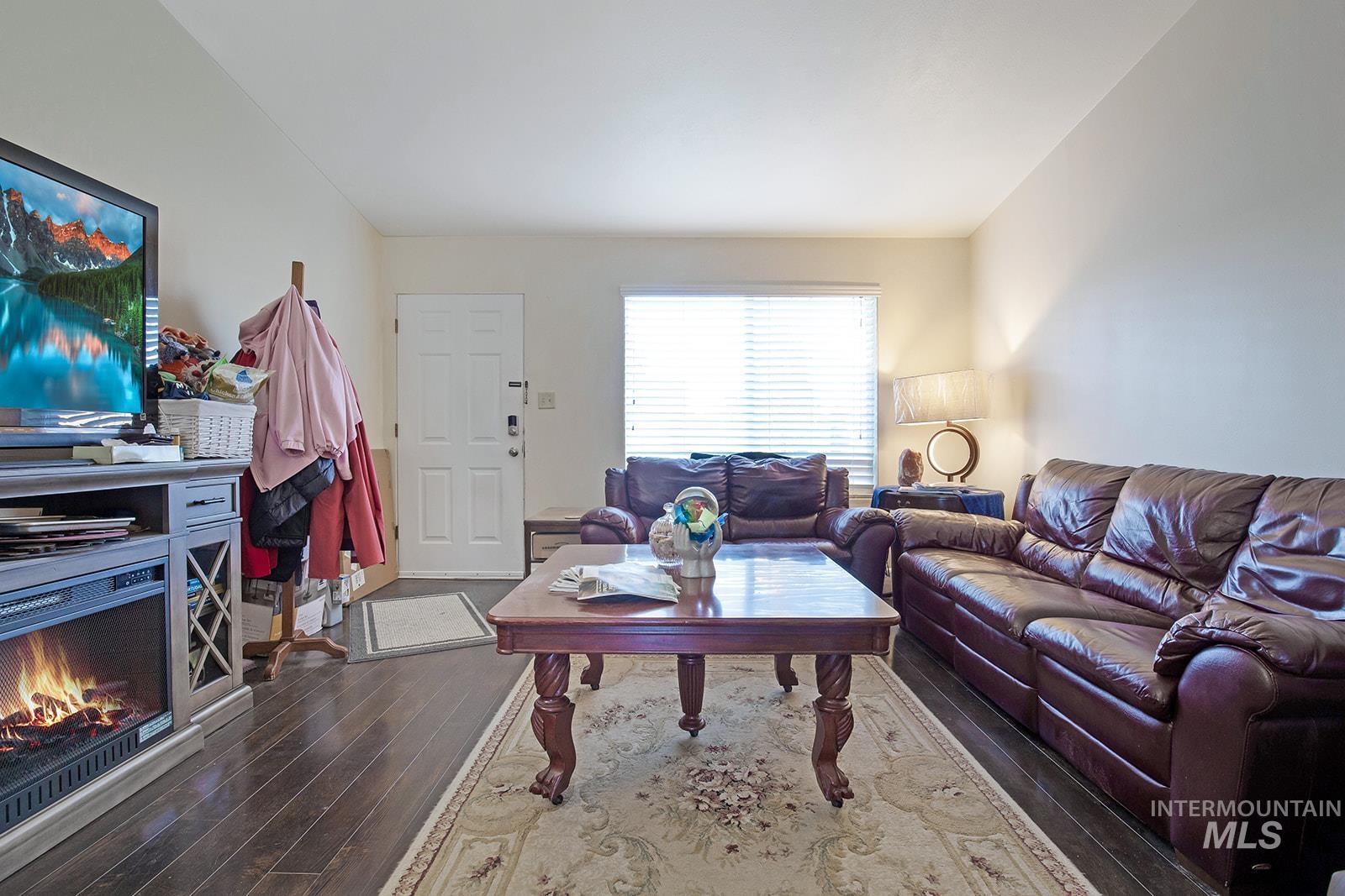 2211-2215 Crest Ave., Twin Falls, Idaho 83301, 2 Bedrooms, 1 Bathroom, Residential Income For Sale, Price $460,000, 98965704