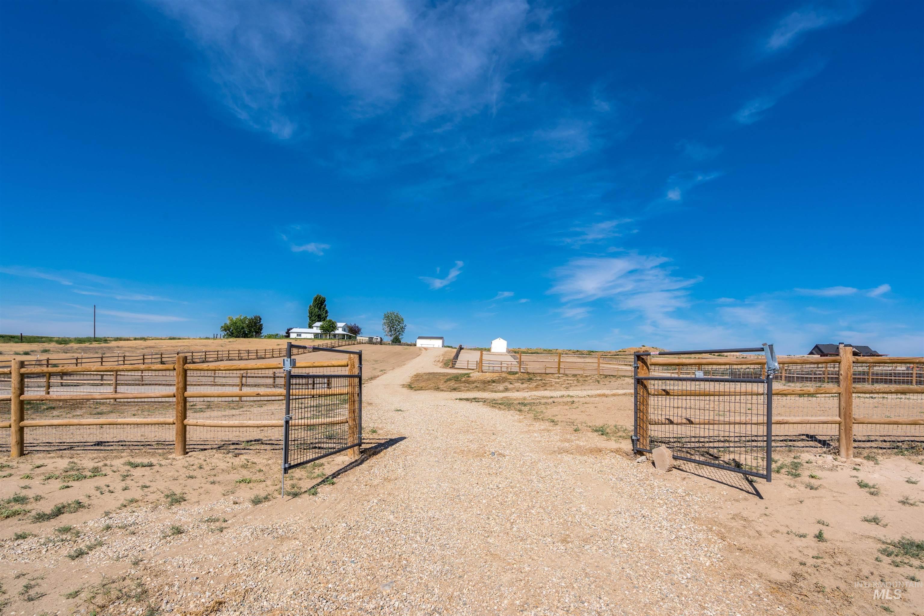 View of yard featuring a rural view
