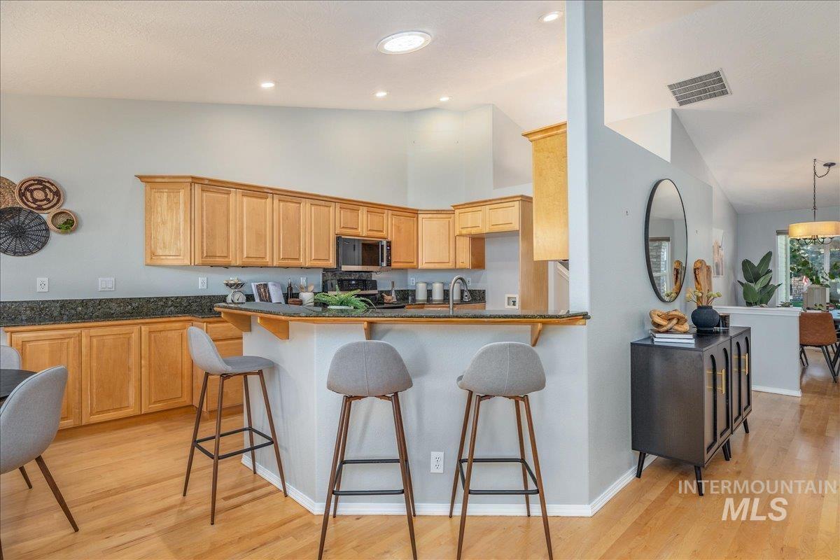1492 W Kenai Ct, Eagle, Idaho 83616, 4 Bedrooms, 3 Bathrooms, Residential For Sale, Price $649,900, 98965717