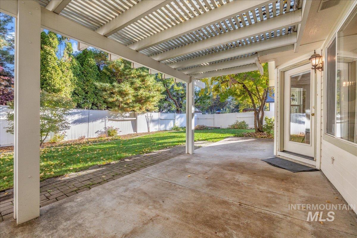 1492 W Kenai Ct, Eagle, Idaho 83616, 4 Bedrooms, 3 Bathrooms, Residential For Sale, Price $649,900, 98965717