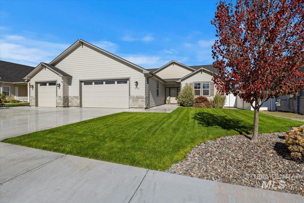 4398 E Wagon Rd, Nampa, Idaho 83687, 4 Bedrooms, 2.5 Bathrooms, Residential For Sale, Price $569,000, 98965722
