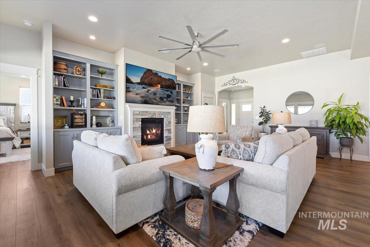4398 E Wagon Rd, Nampa, Idaho 83687, 4 Bedrooms, 2.5 Bathrooms, Residential For Sale, Price $569,000, 98965722