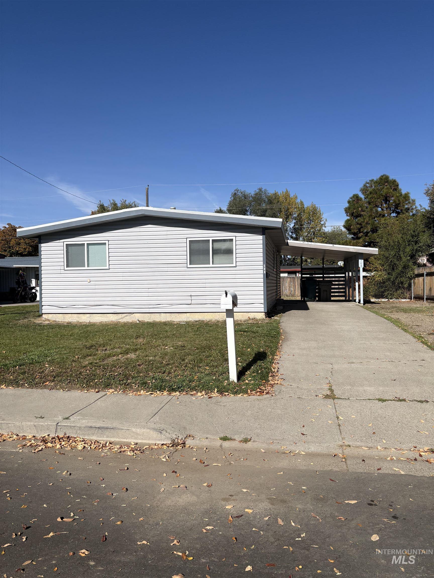 508 W 2nd North, Mountain Home, Idaho 83647, 3 Bedrooms, 1 Bathroom, Residential For Sale, Price $265,000, 98965725