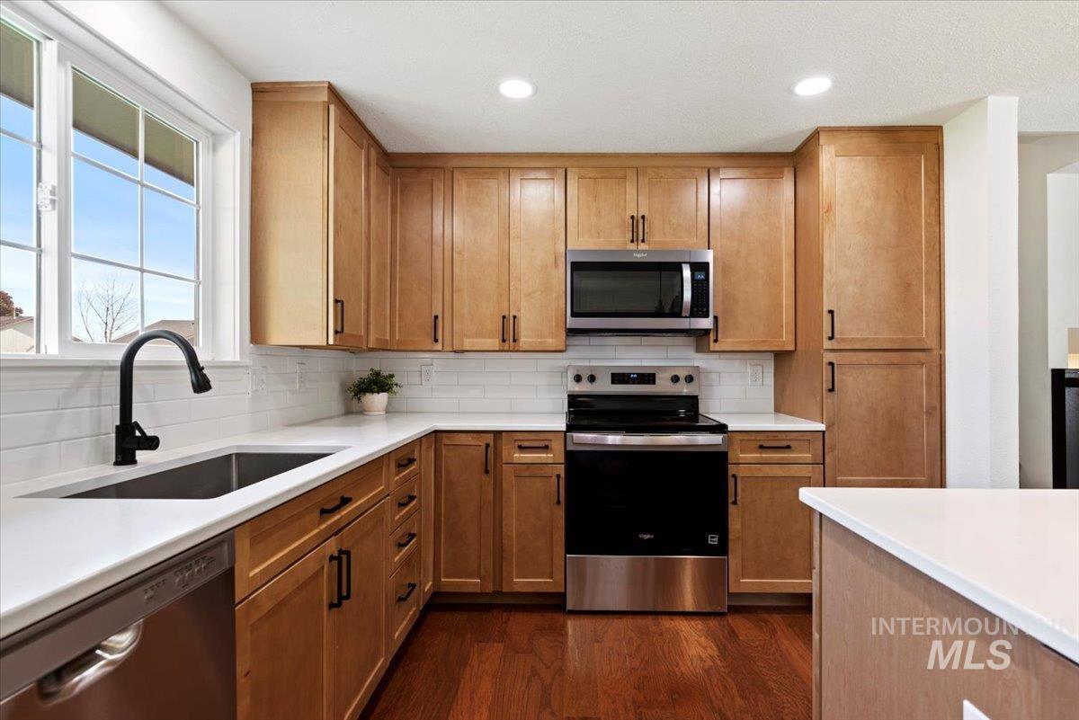 7092 W Chilacot, Boise, Idaho 83709, 4 Bedrooms, 2.5 Bathrooms, Residential For Sale, Price $535,000, 98965736