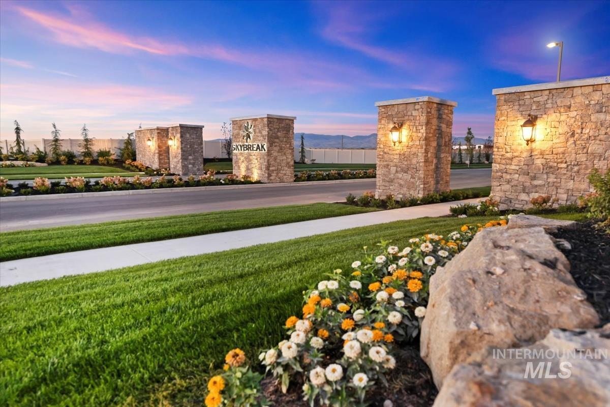 6933 S Cascabel Lane, Meridian, Idaho 83642, 3 Bedrooms, 2 Bathrooms, Residential For Sale, Price $504,800, 98965752