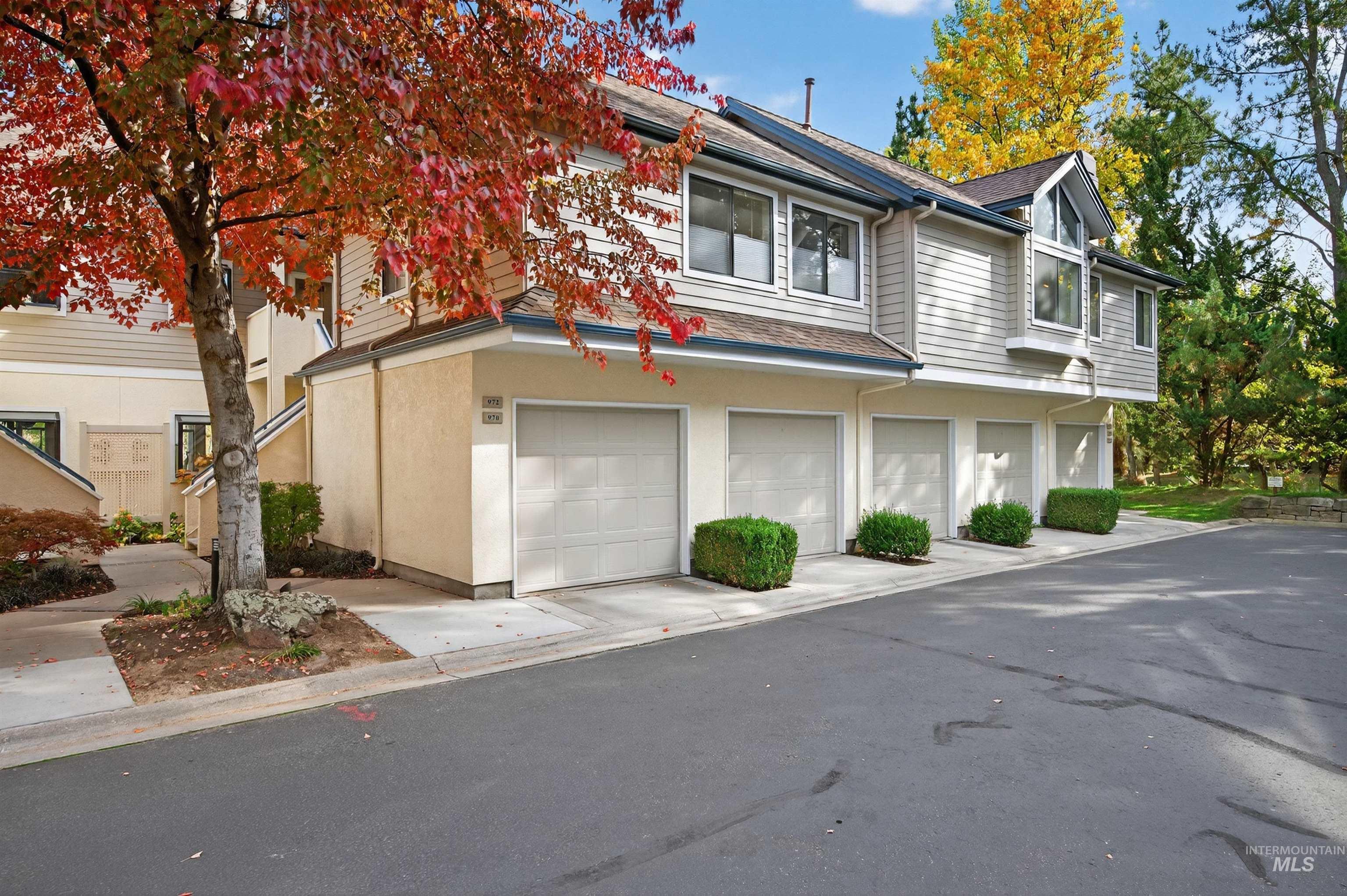 978 E Riverpark Lane, Boise, Idaho 83706, 2 Bedrooms, 2 Bathrooms, Residential For Sale, Price $410,000, 98965756
