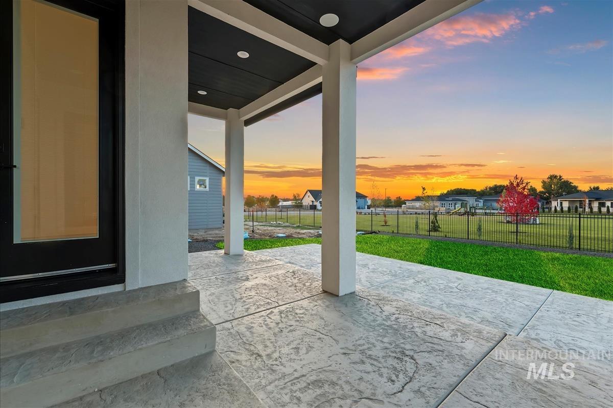 6915 E Chicken Hawk Loop, Nampa, Idaho 83686, 4 Bedrooms, 3.5 Bathrooms, Residential For Sale, Price $859,900, 98965758