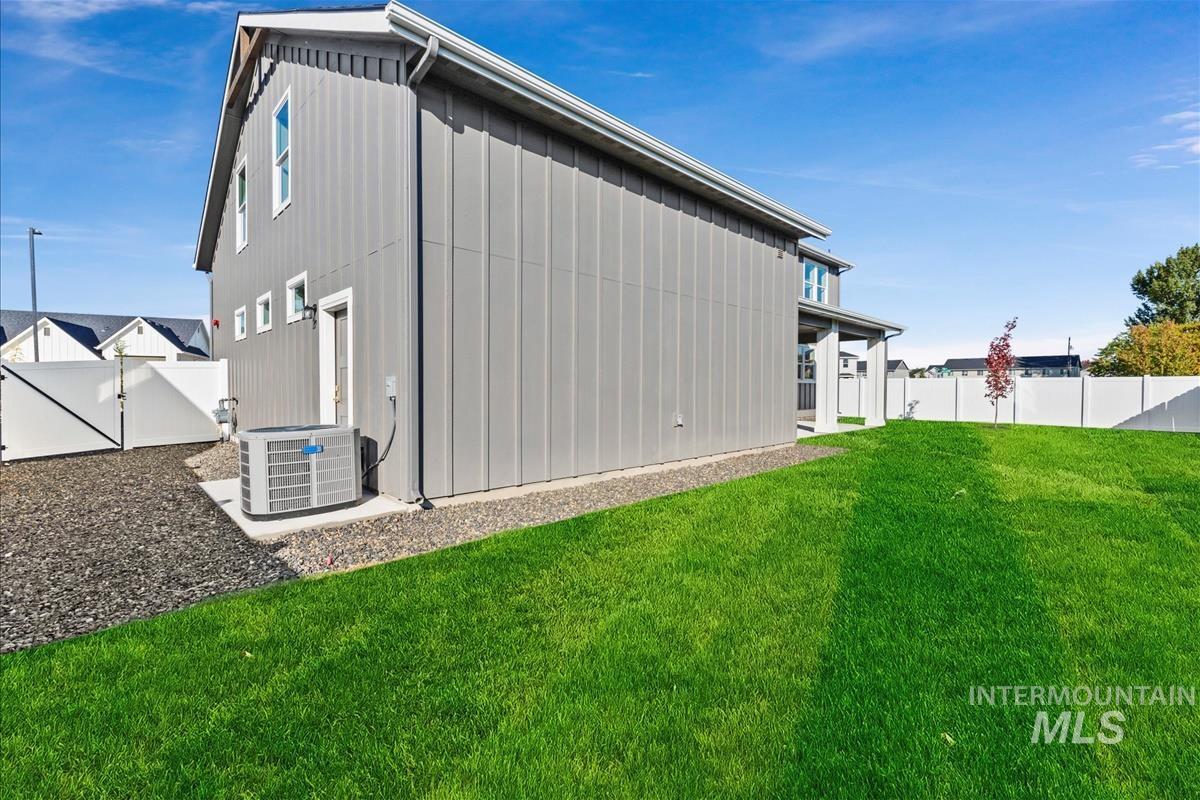 527 Hidden Mill Ct, Middleton, Idaho 83644, 3 Bedrooms, 3 Bathrooms, Residential For Sale, Price $639,900, 98965761