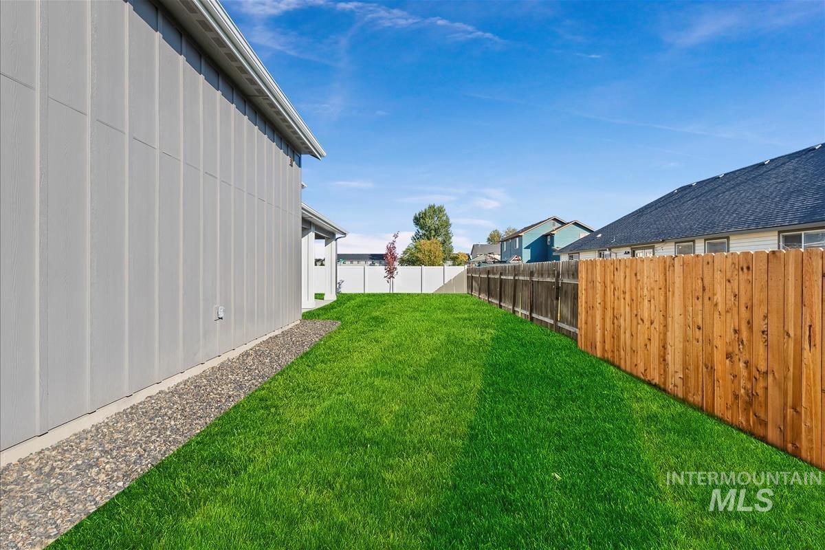 527 Hidden Mill Ct, Middleton, Idaho 83644, 3 Bedrooms, 3 Bathrooms, Residential For Sale, Price $639,900, 98965761