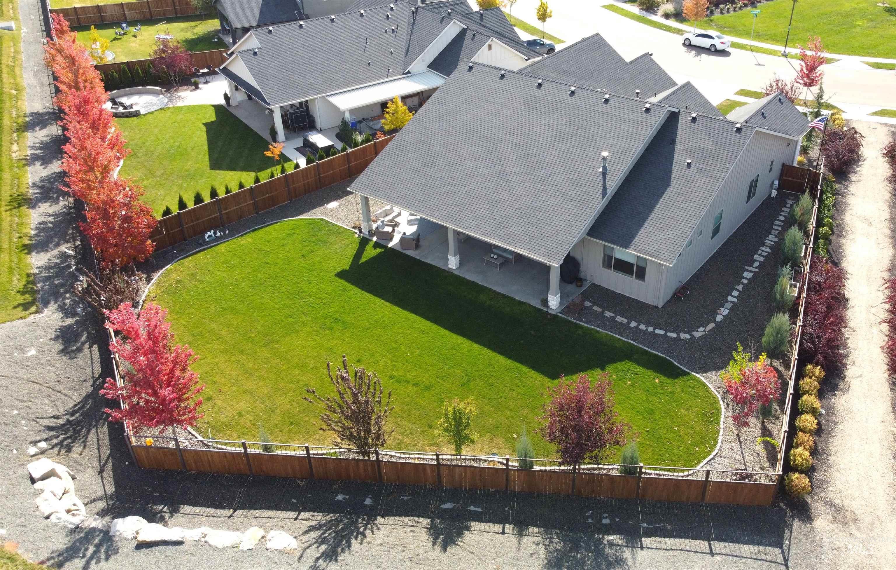 Aerial view of property and surrounding area