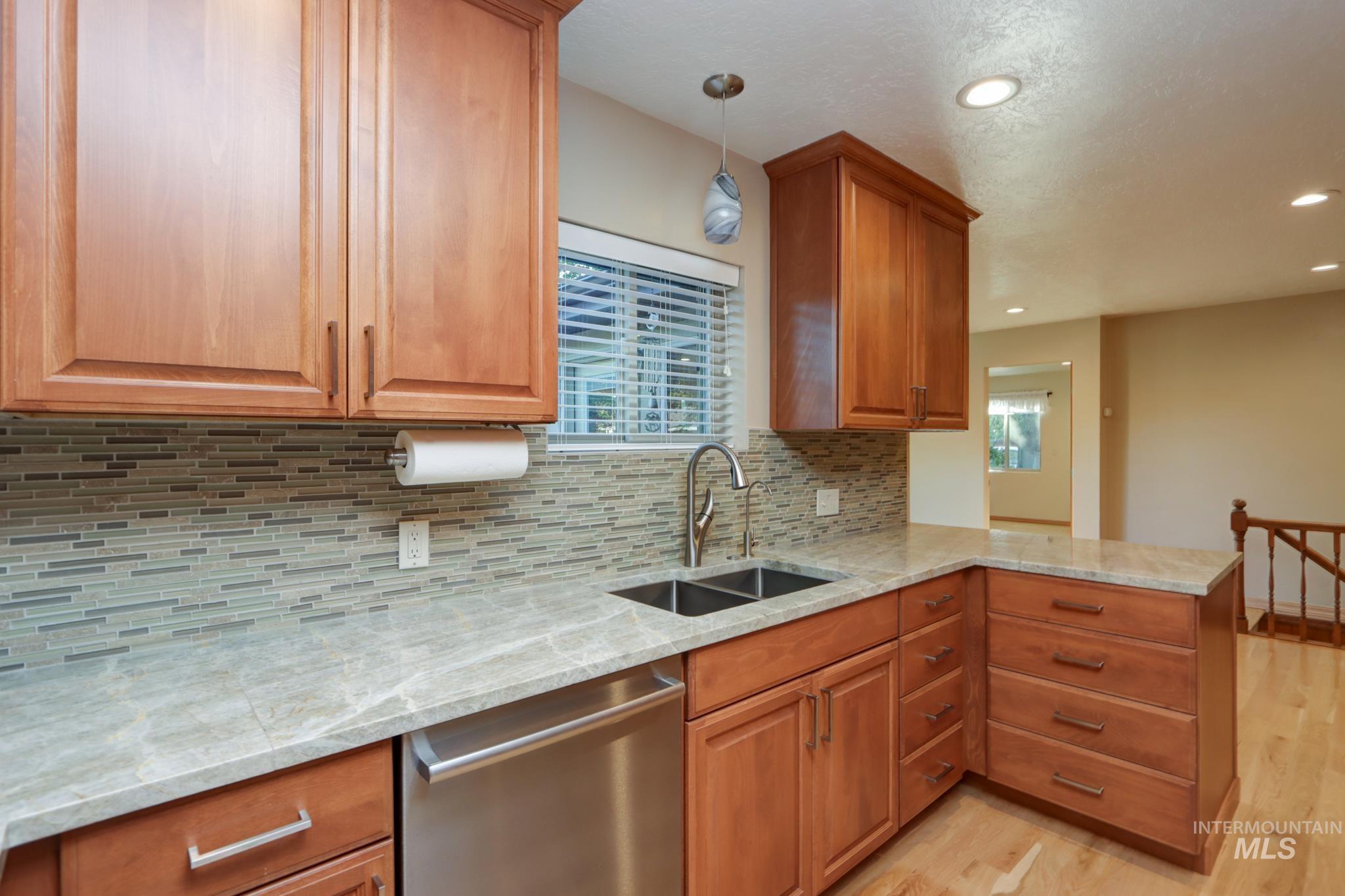 2106 N Cribbens Street, Boise, Idaho 83713, 4 Bedrooms, 3.5 Bathrooms, Residential For Sale, Price $899,000, 98965764