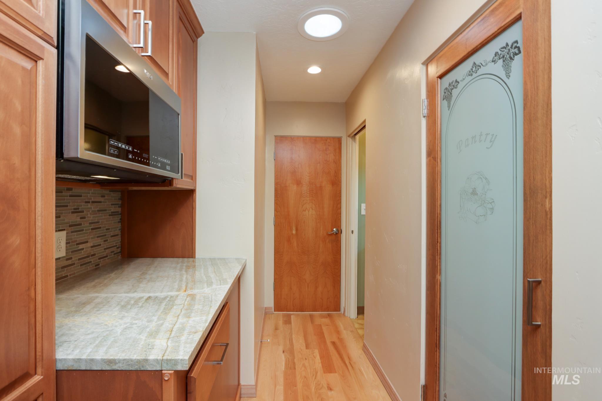 2106 N Cribbens Street, Boise, Idaho 83713, 4 Bedrooms, 3.5 Bathrooms, Residential For Sale, Price $899,000, 98965764
