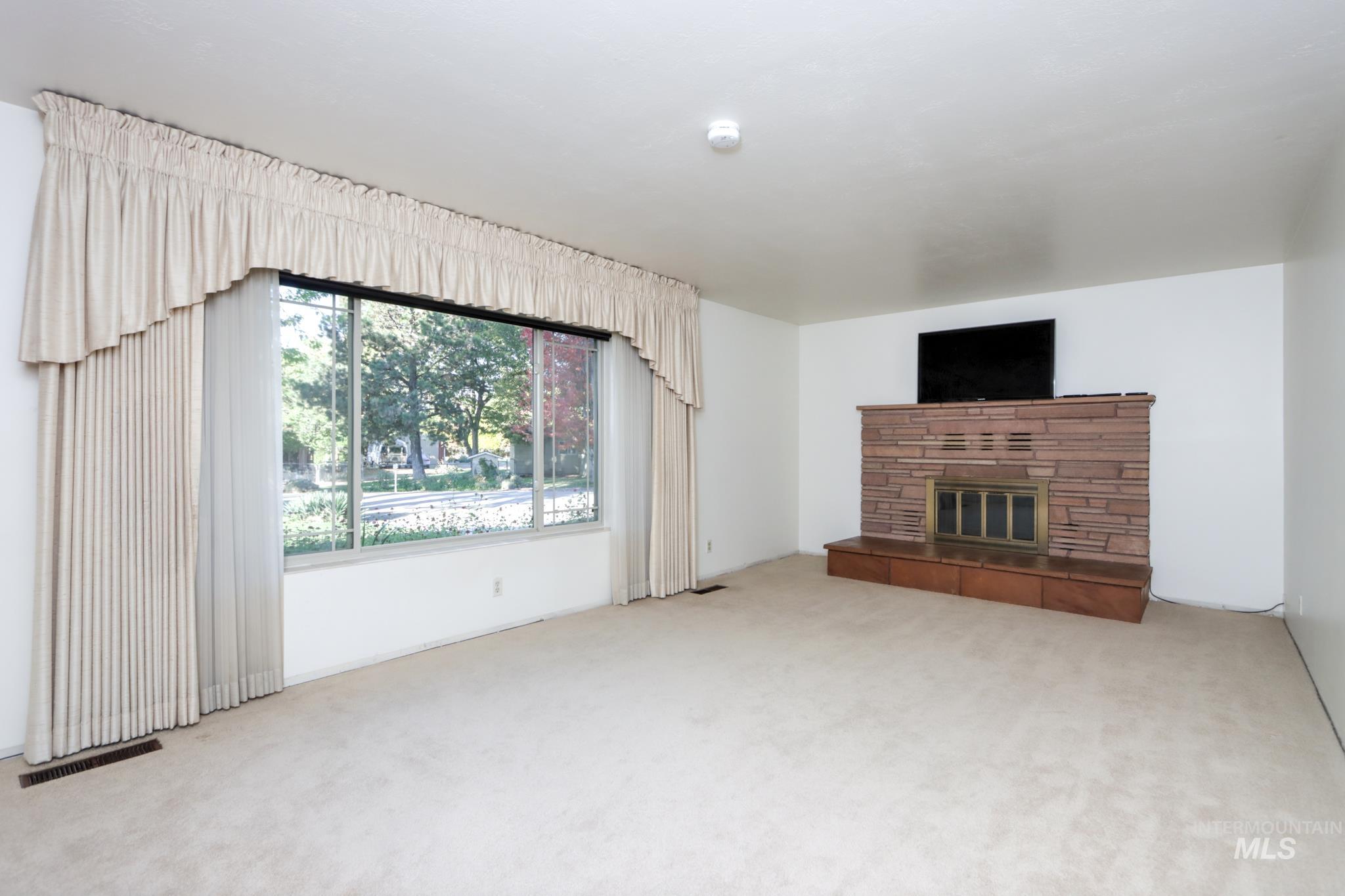 2106 N Cribbens Street, Boise, Idaho 83713, 4 Bedrooms, 3.5 Bathrooms, Residential For Sale, Price $899,000, 98965764